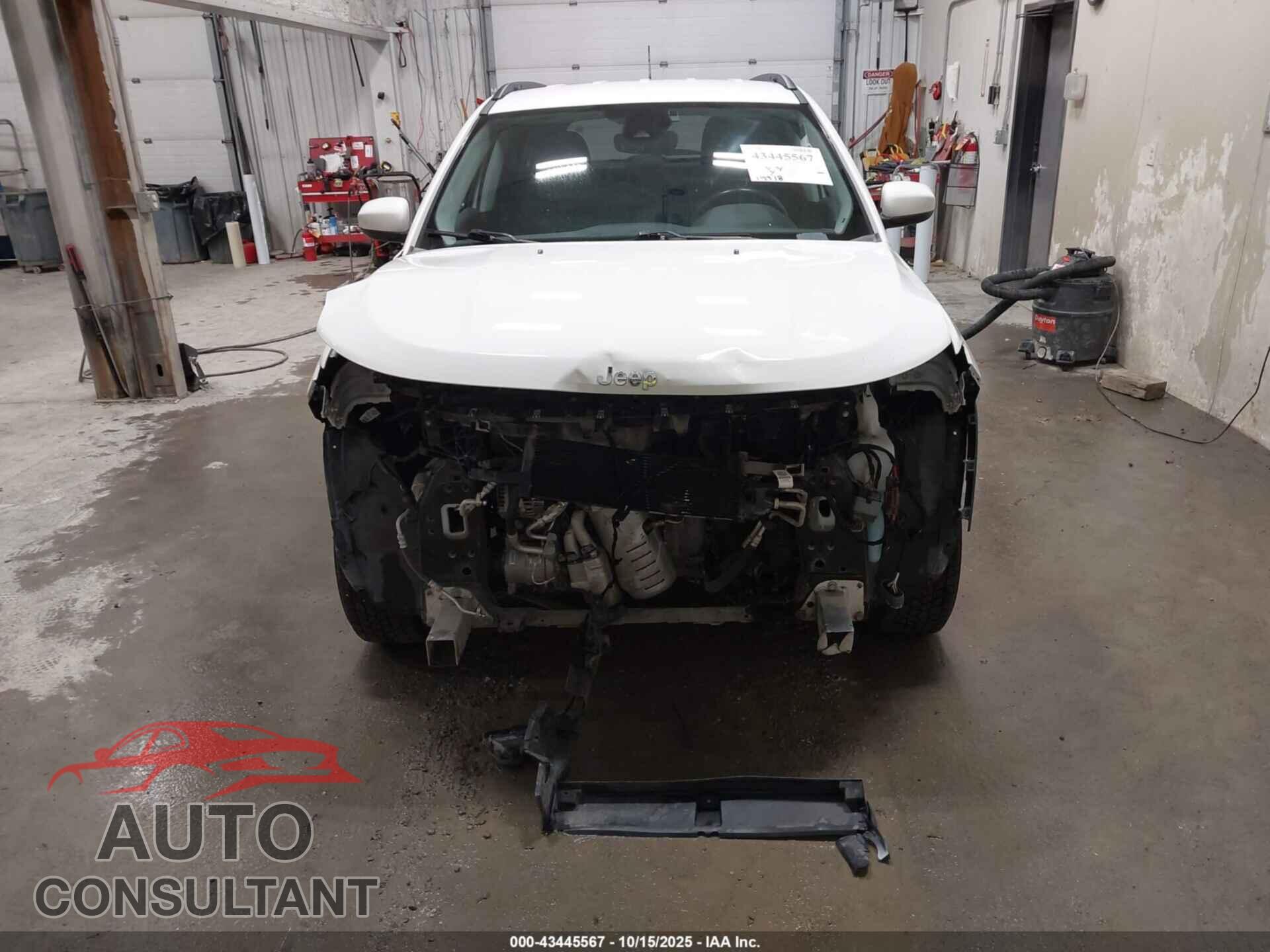 JEEP COMPASS 2020 - 3C4NJDBB9LT192597
