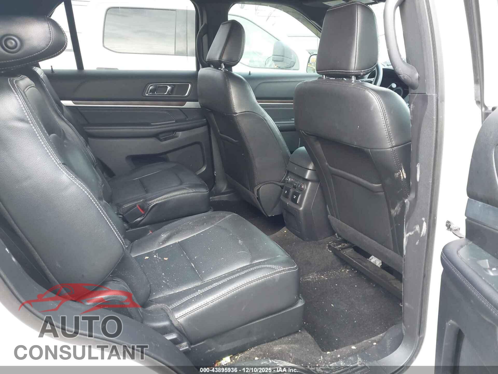 FORD EXPLORER 2018 - 1FM5K7F8XJGB97074