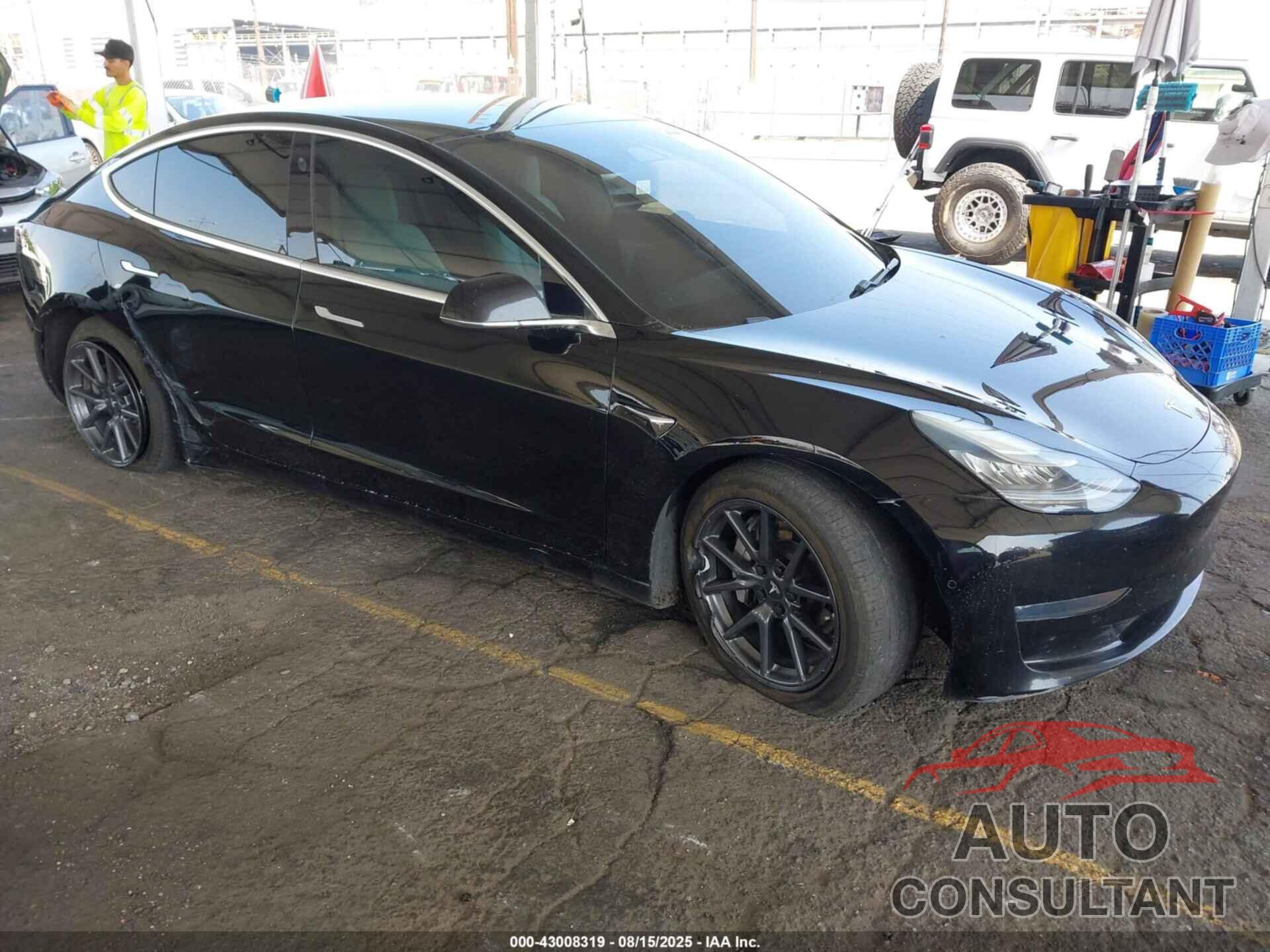 TESLA MODEL 3 2019 - 5YJ3E1EB8KF390638