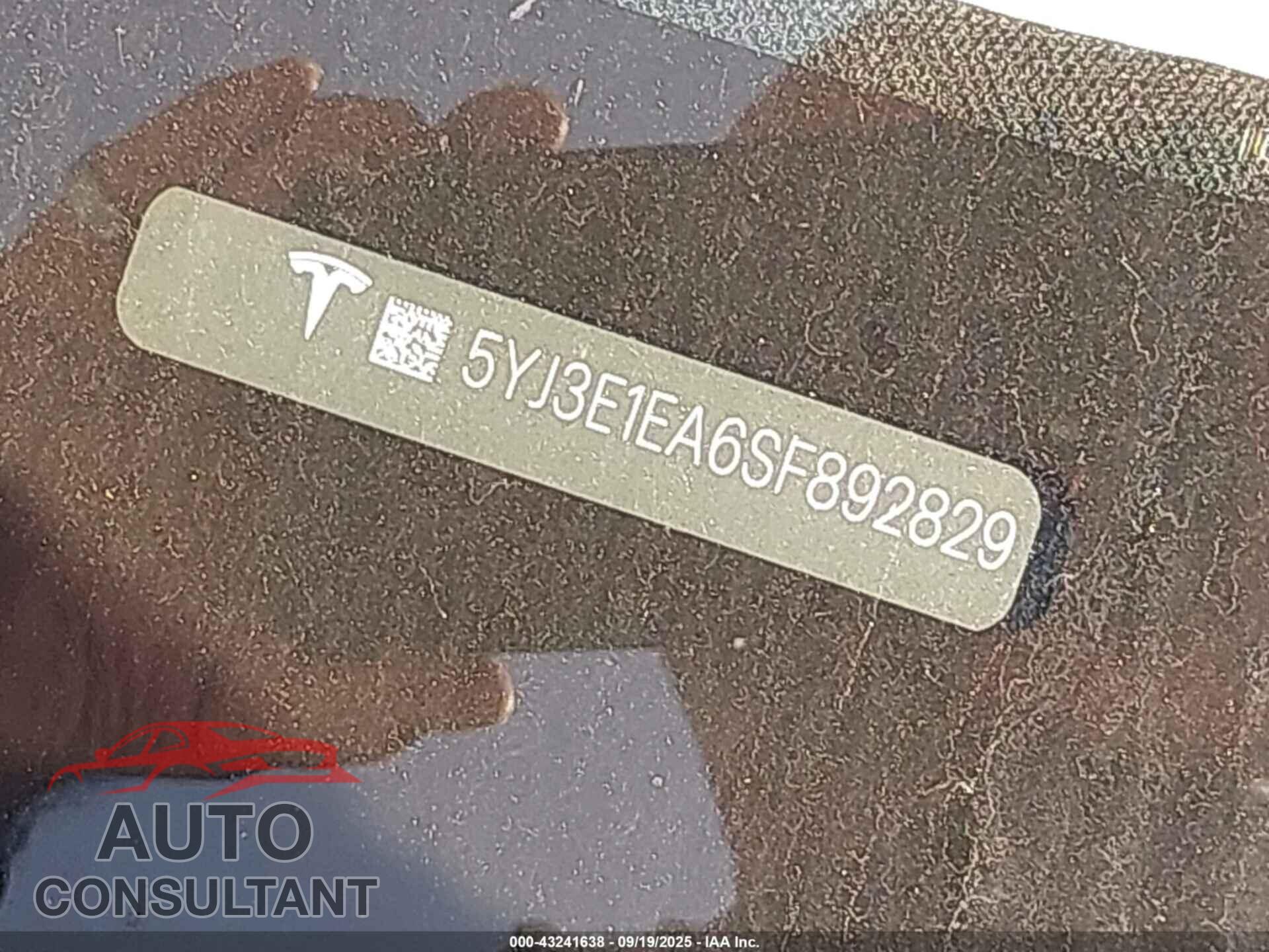 TESLA MODEL 3 2025 - 5YJ3E1EA6SF892829