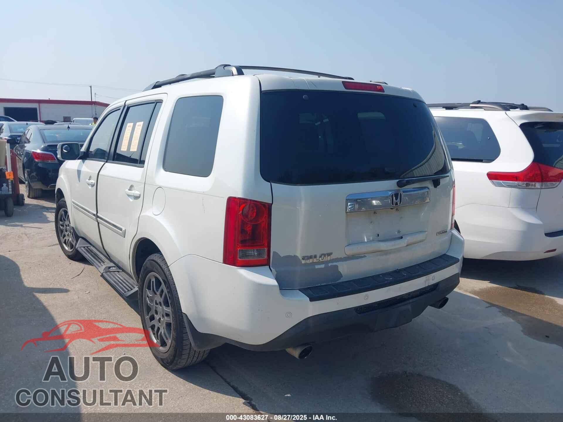 HONDA PILOT 2015 - 5FNYF3H92FB007774