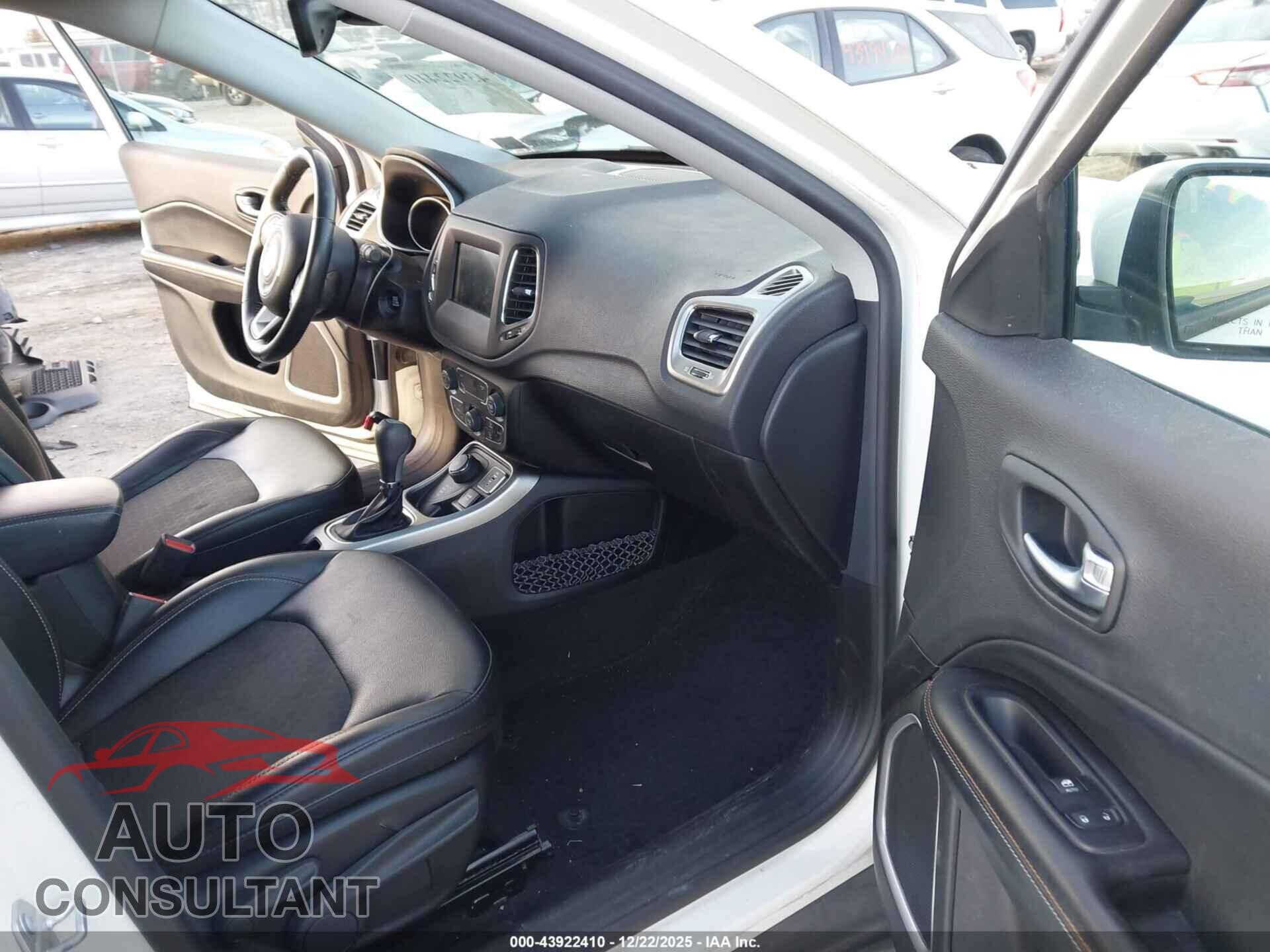 JEEP NEW COMPASS 2017 - 3C4NJDBB5HT692960