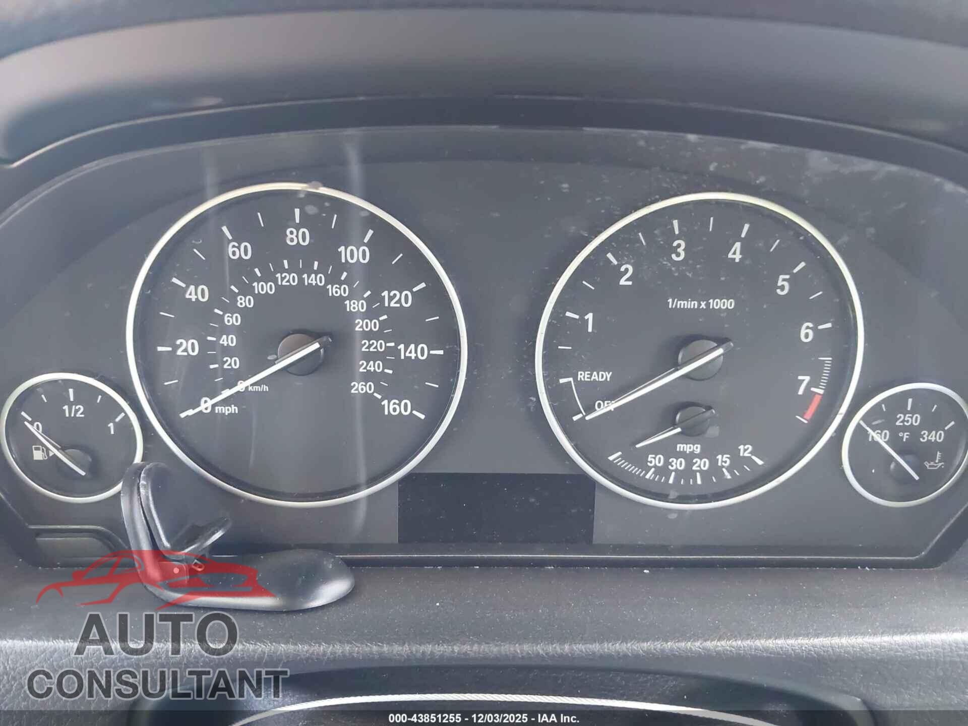 BMW 320I 2016 - WBA8E5G59GNU19591