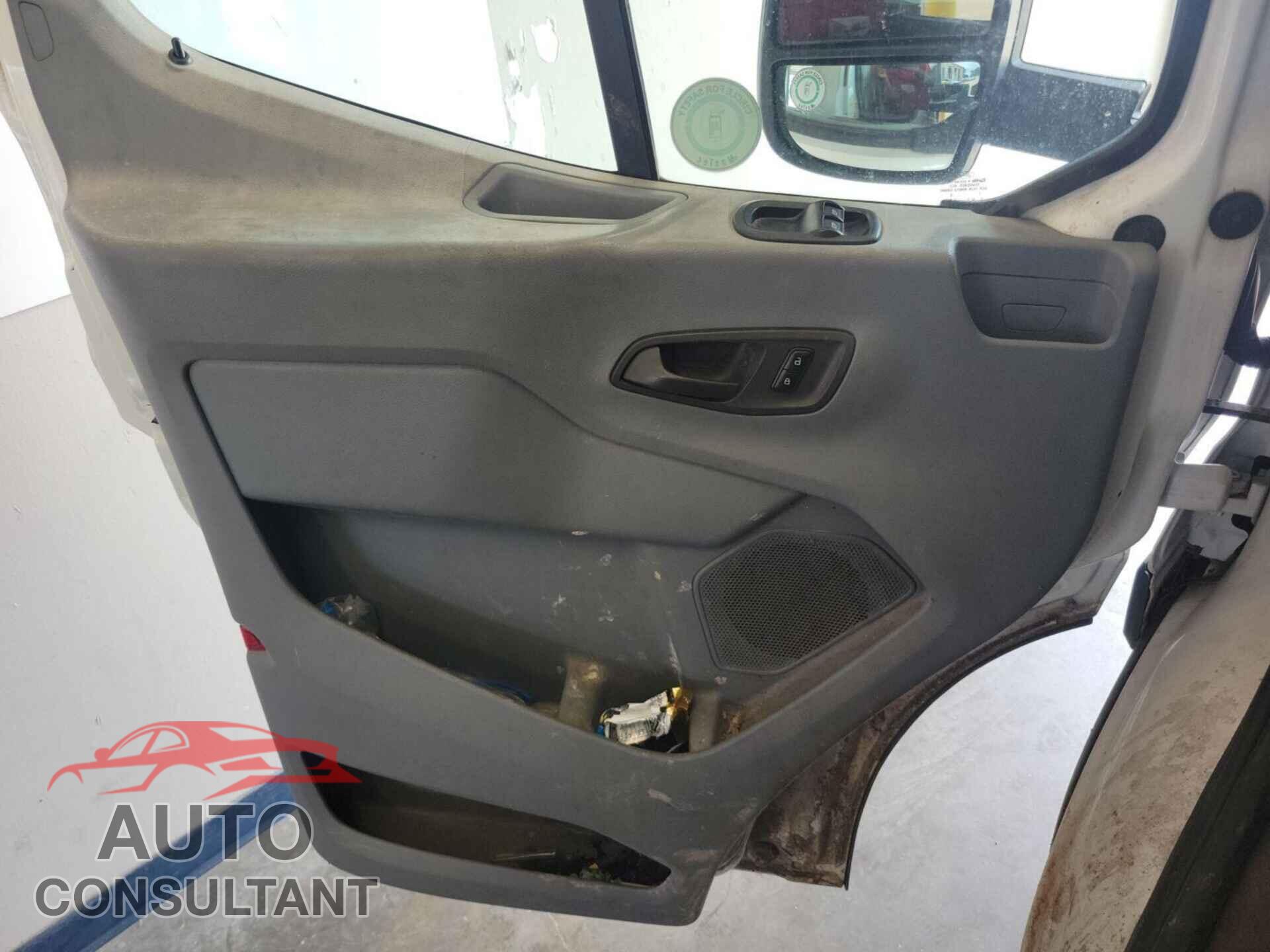 FORD TRANSIT 2017 - 1FTYE1YM2HKB12820