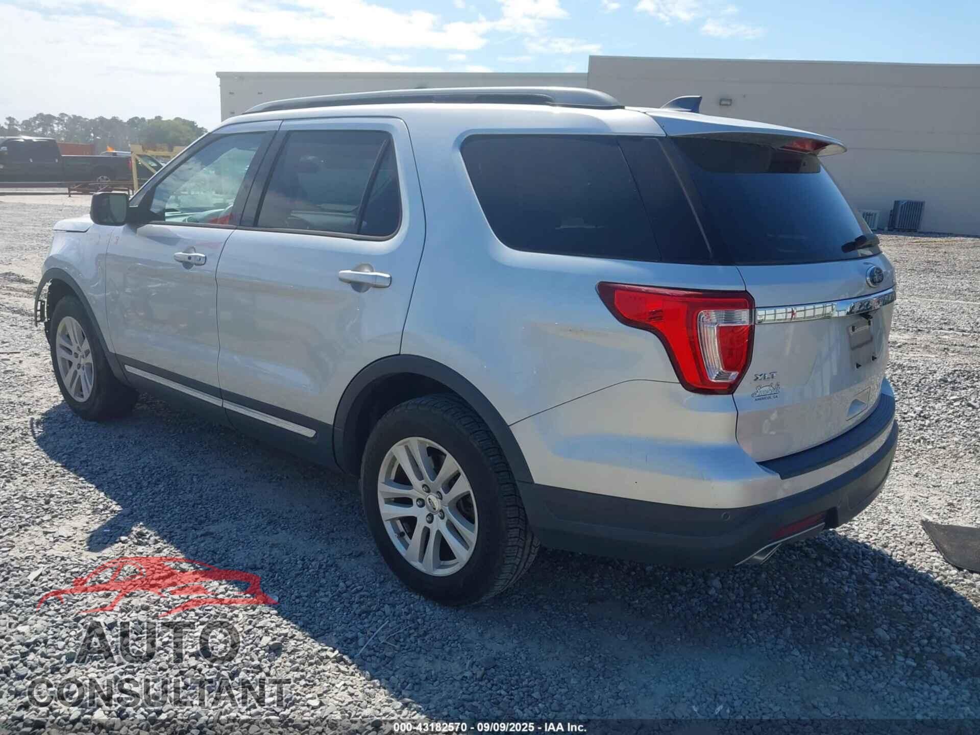 FORD EXPLORER 2018 - 1FM5K7D82JGB26311