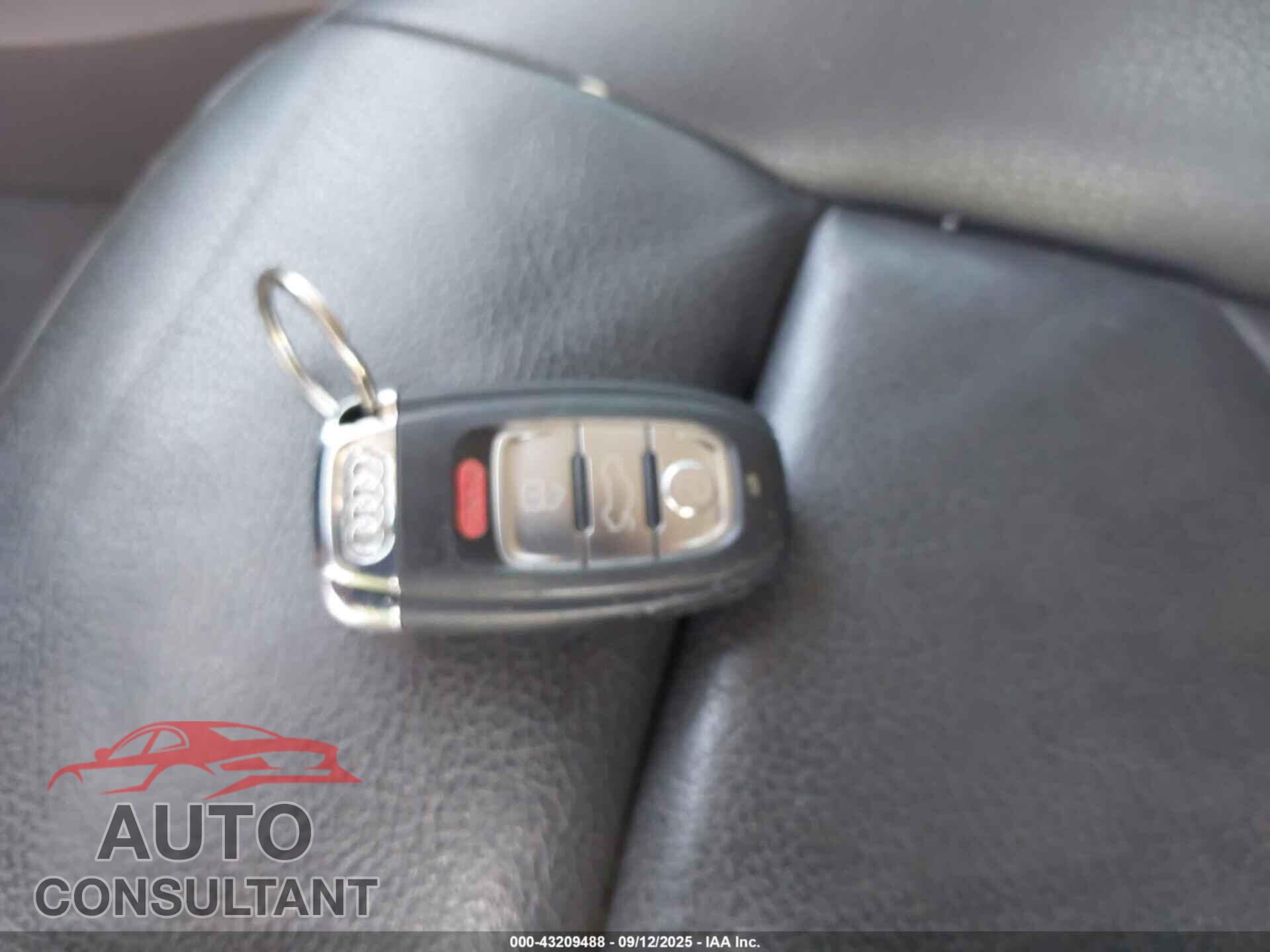 AUDI Q5 2011 - WA1CFAFP4BA041437