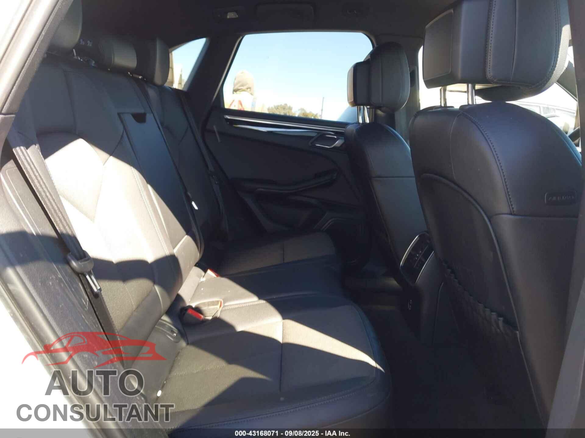 PORSCHE MACAN 2023 - WP1AA2A56PLB09934