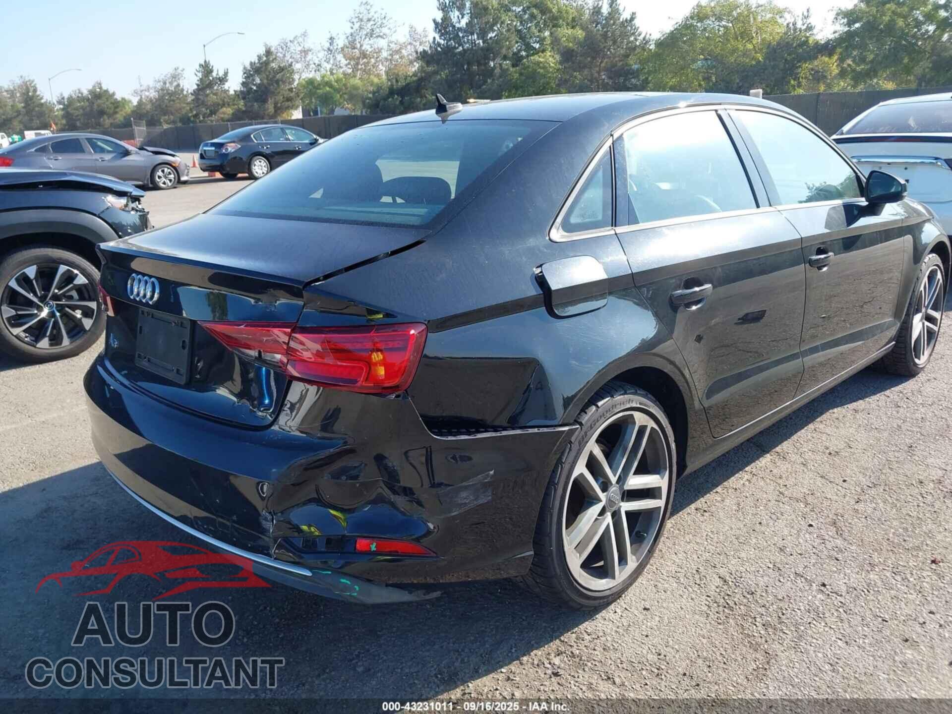 AUDI A3 2017 - WAUAUGFF1H1044105