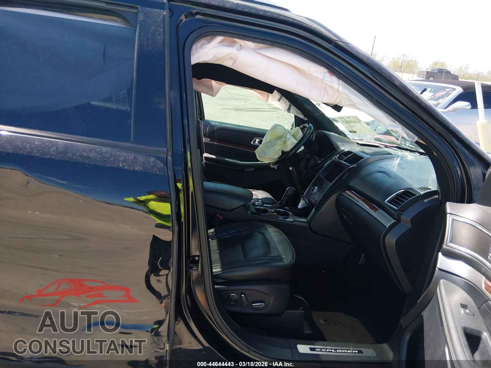 FORD EXPLORER 2018 - 1FM5K8HTXJGB99530