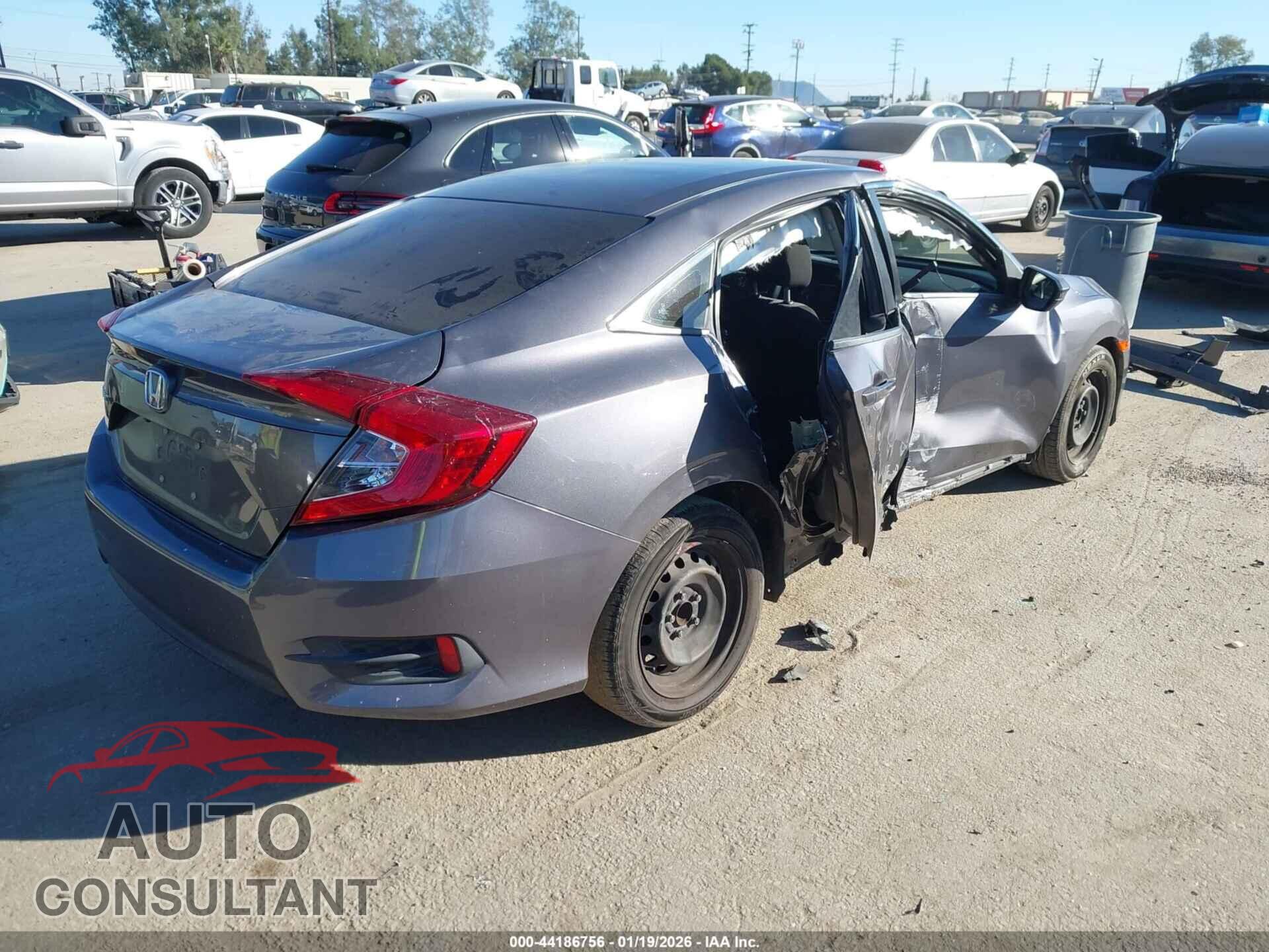 HONDA CIVIC 2018 - 2HGFC2F52JH501843