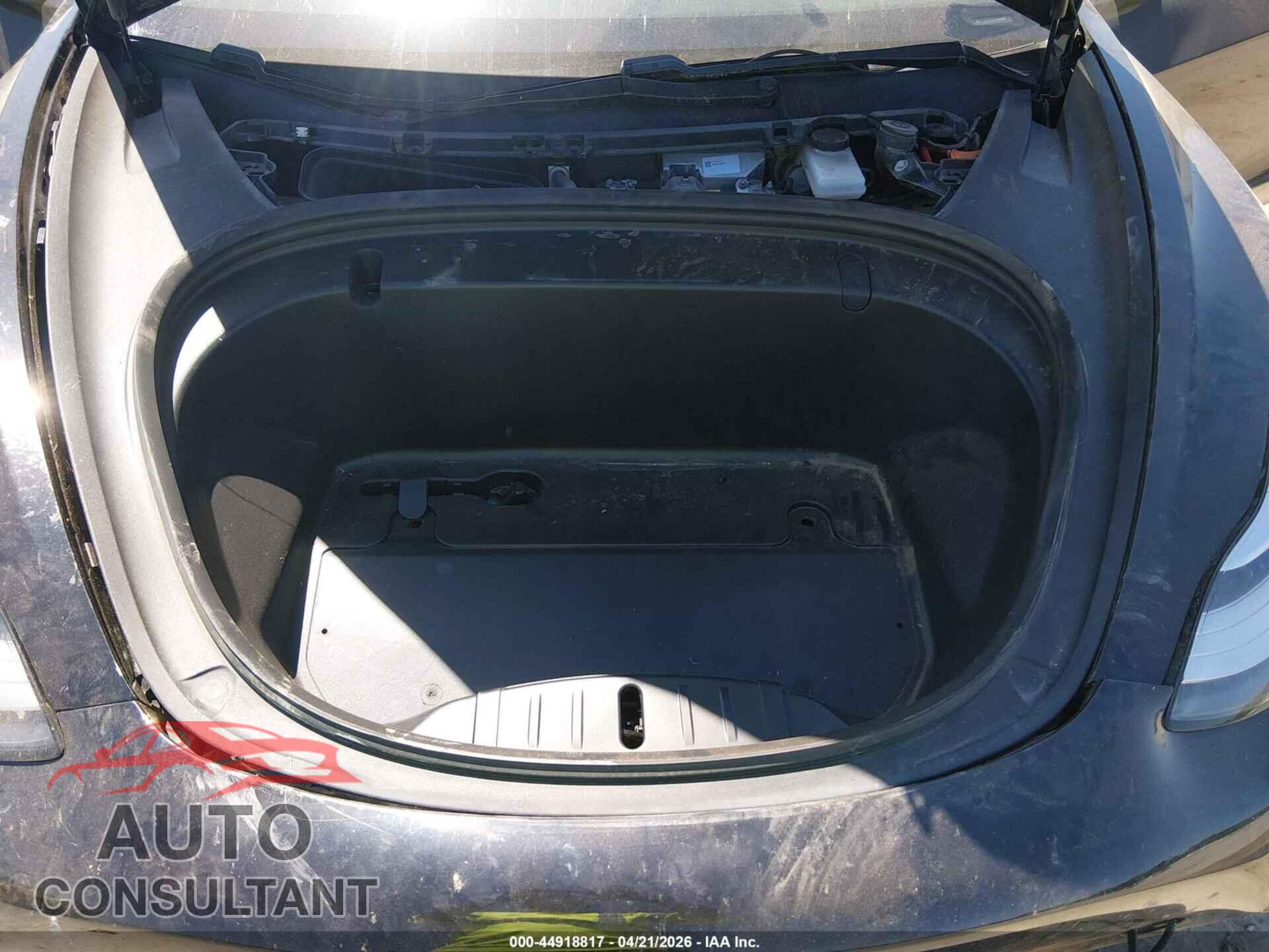 TESLA MODEL 3 2018 - 5YJ3E1EB9JF089682
