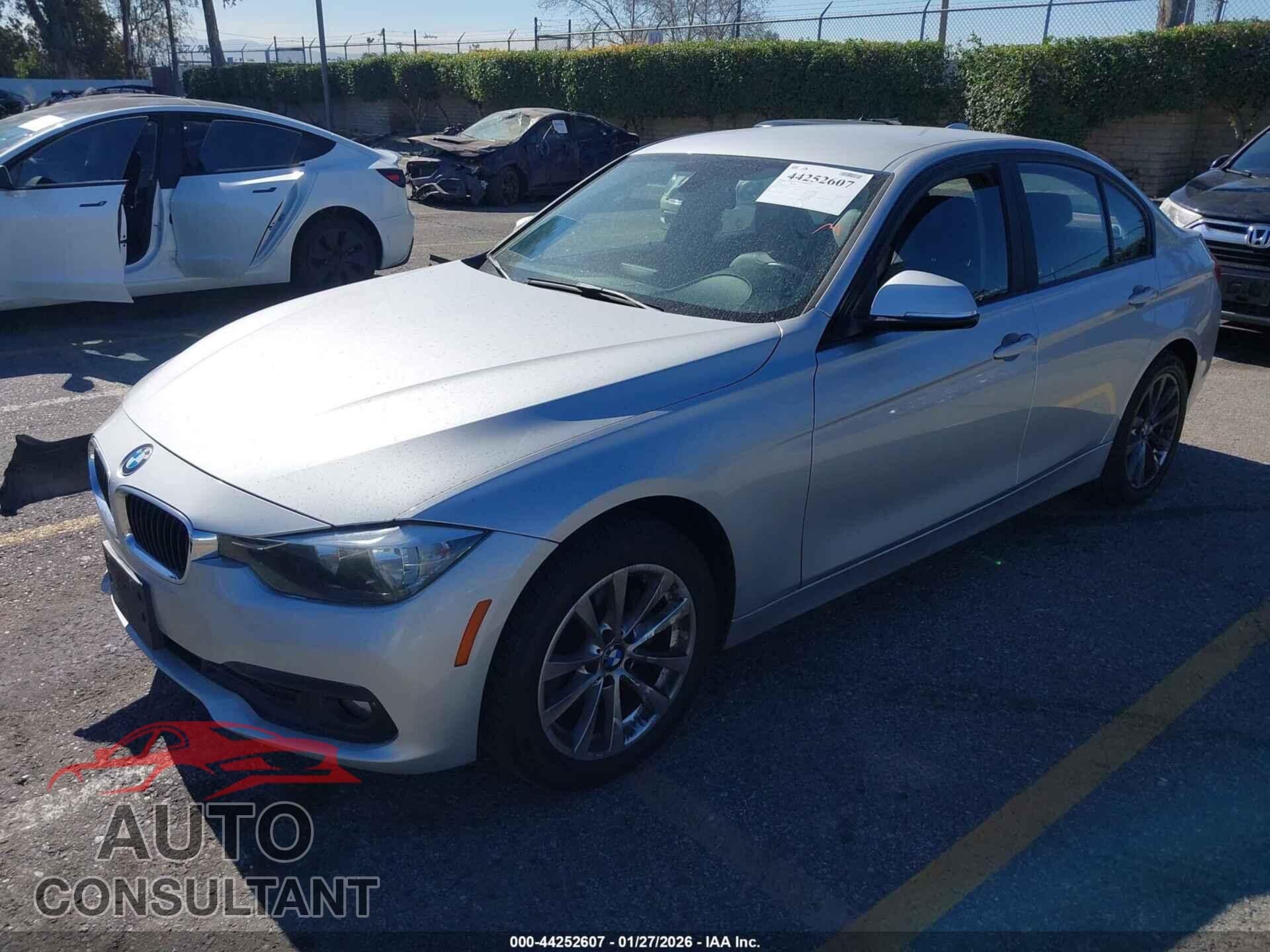 BMW 320I 2016 - WBA8E1G53GNU10328