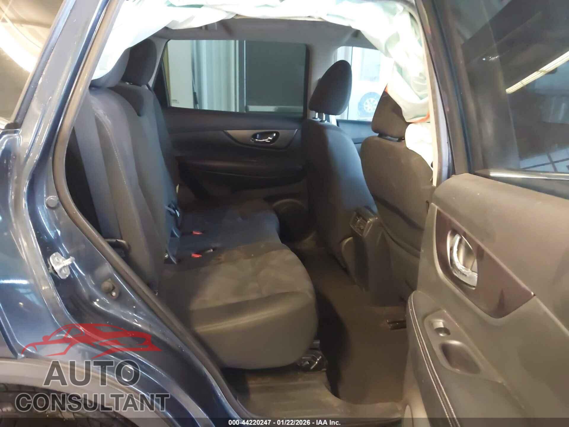NISSAN ROGUE 2016 - KNMAT2MV8GP633005