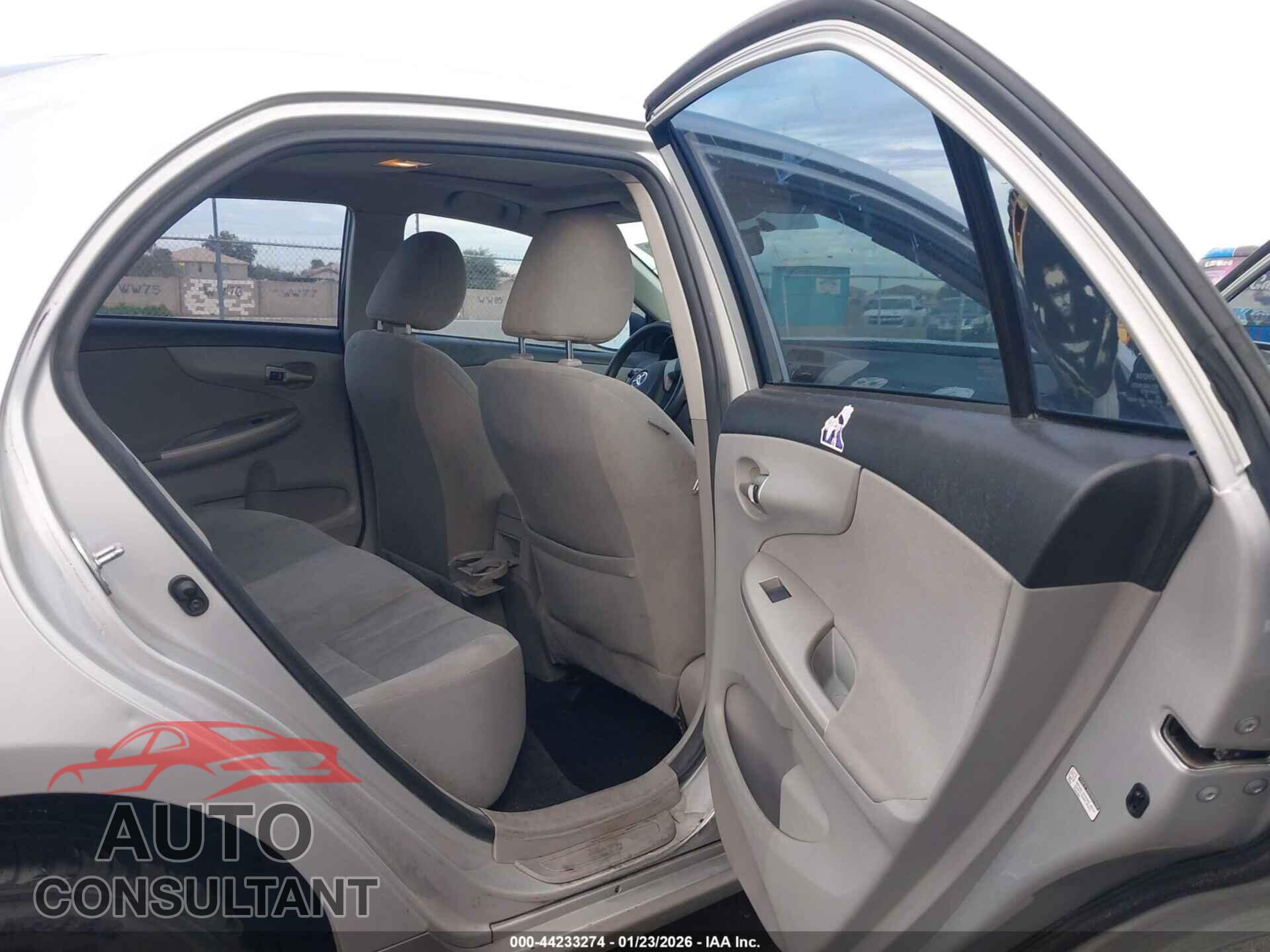 TOYOTA COROLLA 2013 - 5YFBU4EE4DP123773