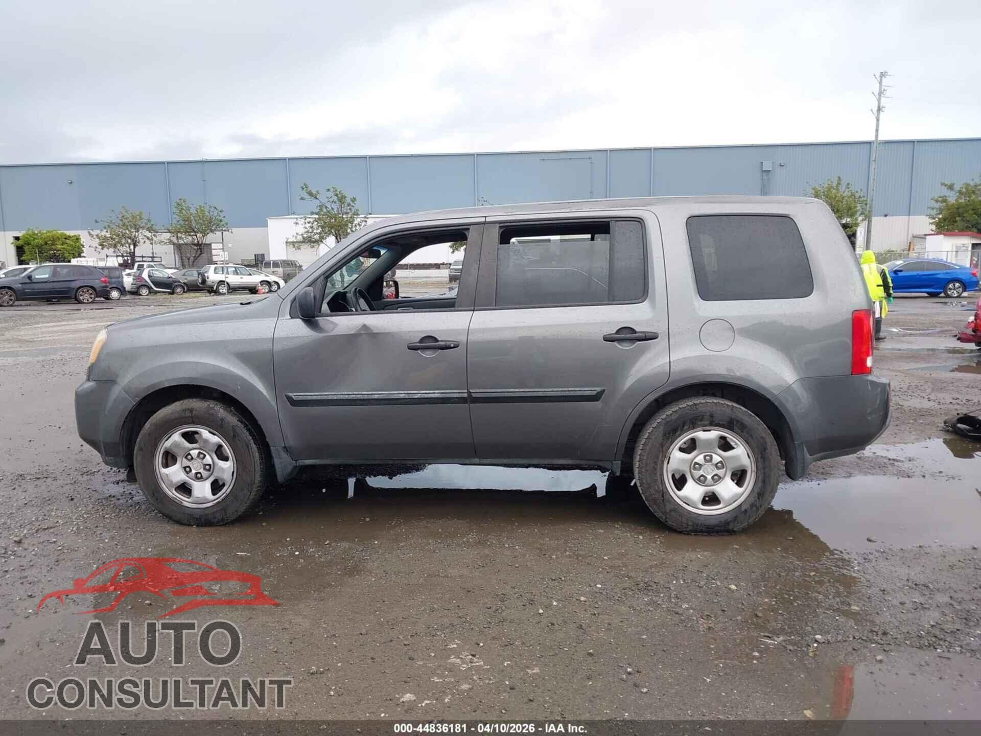 HONDA PILOT 2011 - 5FNYF3H29BB027100
