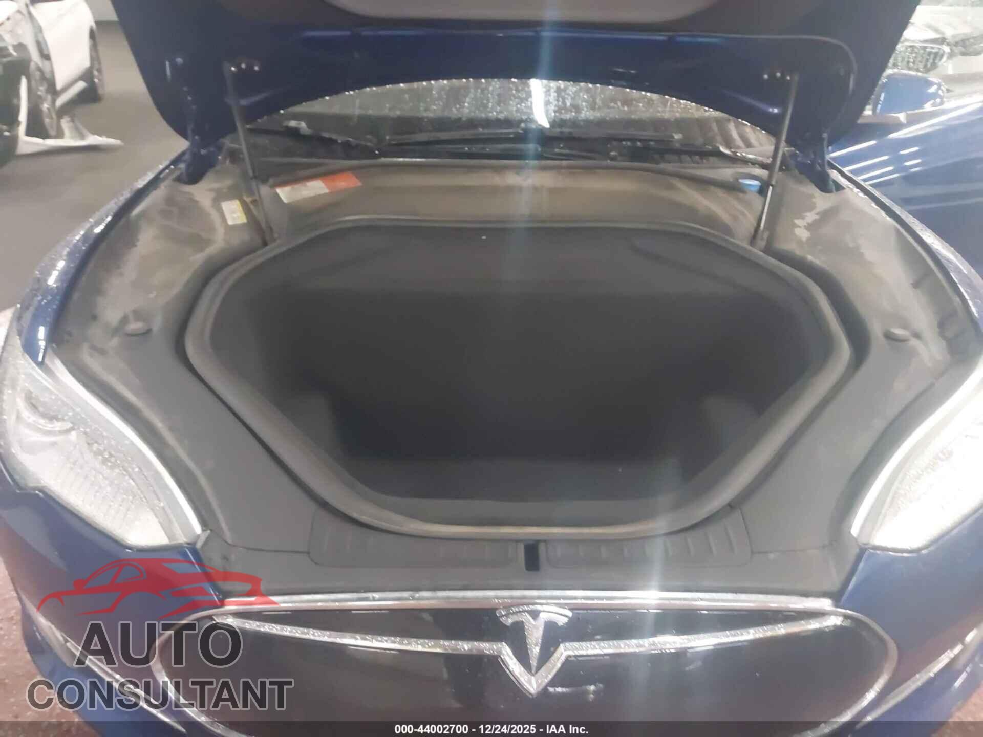 TESLA MODEL S 2015 - 5YJSA1E26FF112821