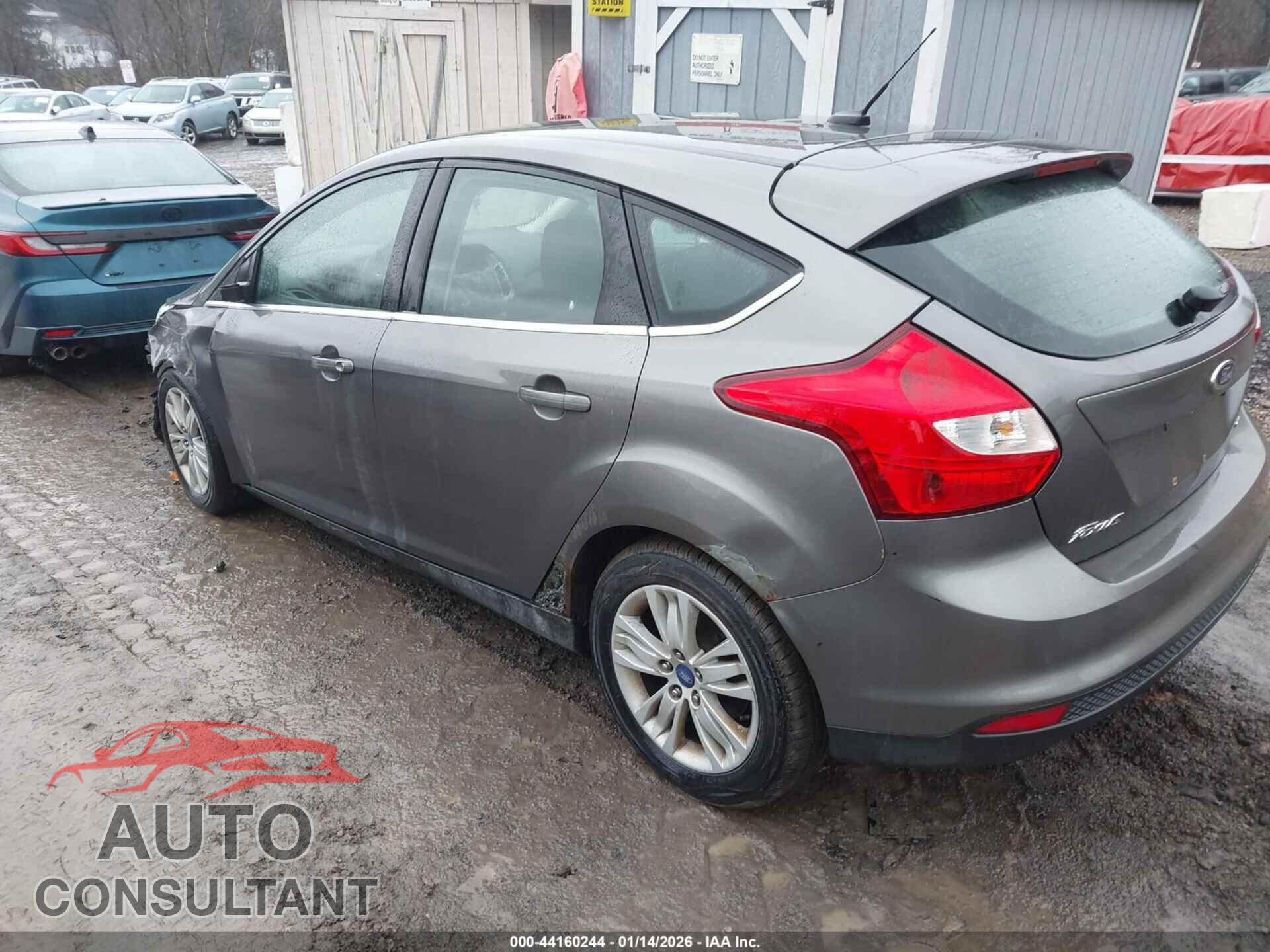 FORD FOCUS 2012 - 1FAHP3M23CL344409