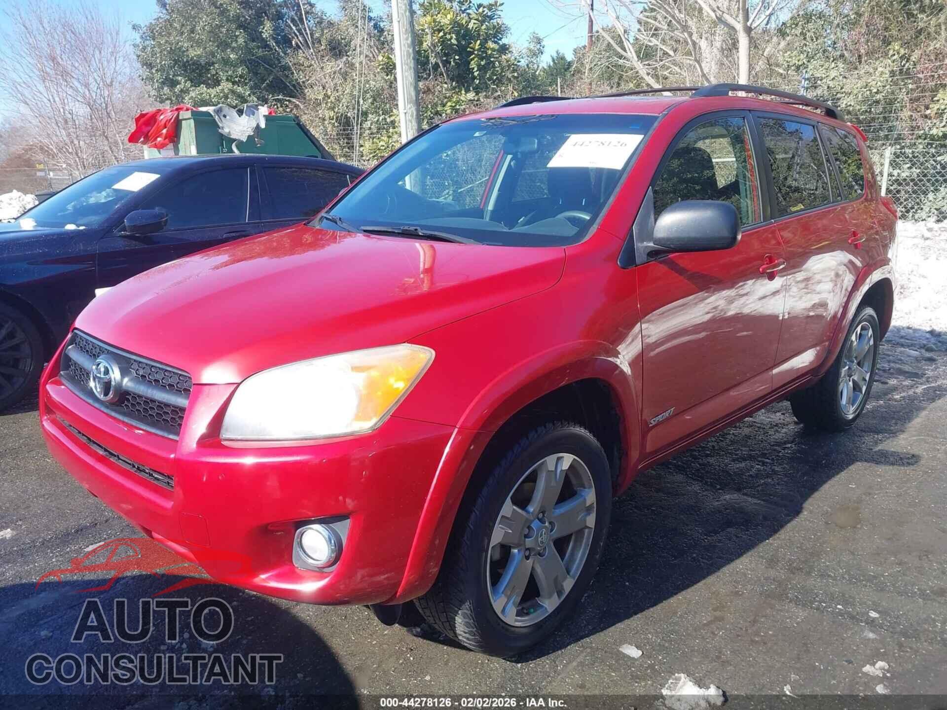 TOYOTA RAV4 2012 - JTMWF4DV6CD033443