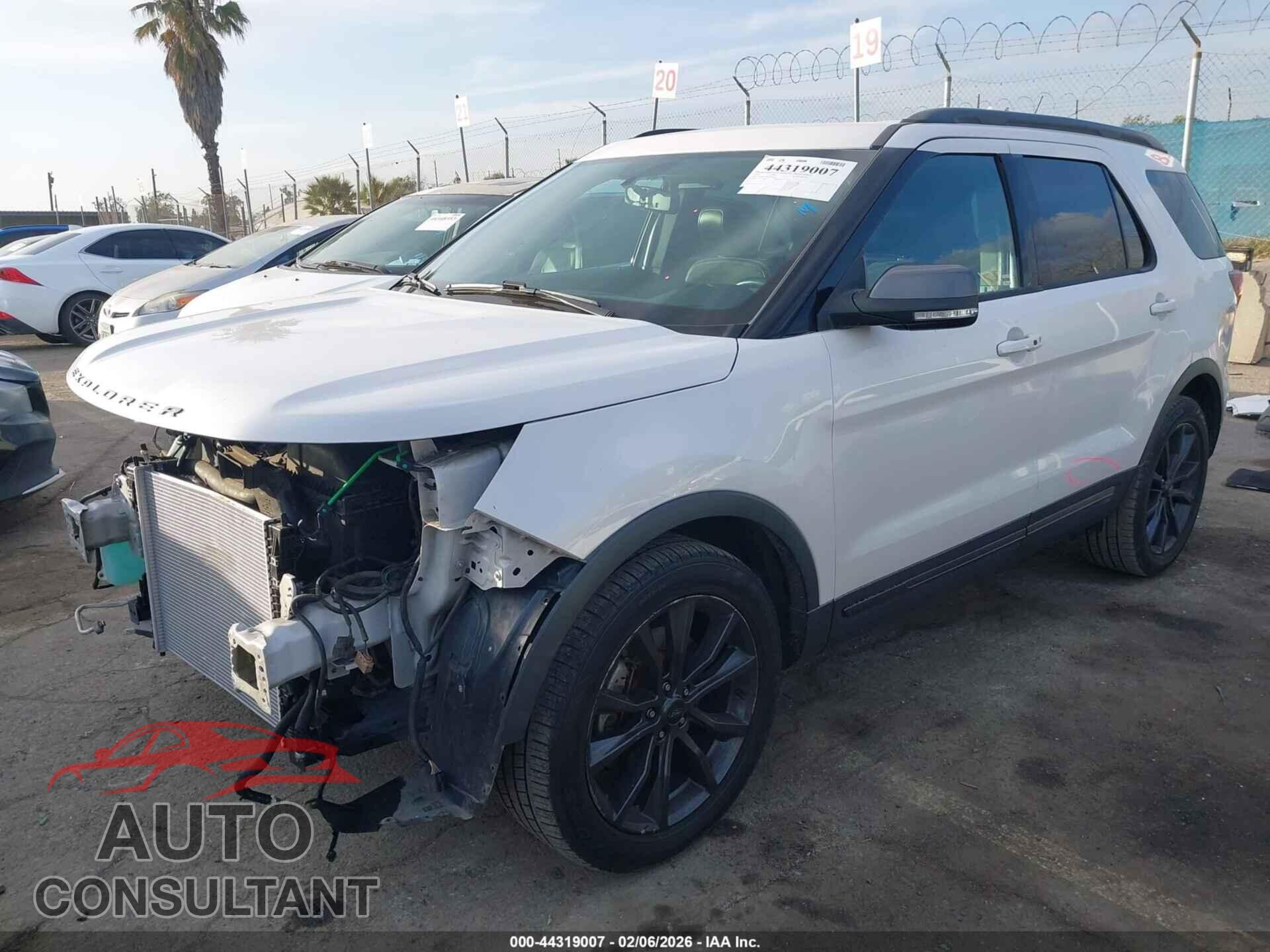 FORD EXPLORER 2018 - 1FM5K7D84JGB32207