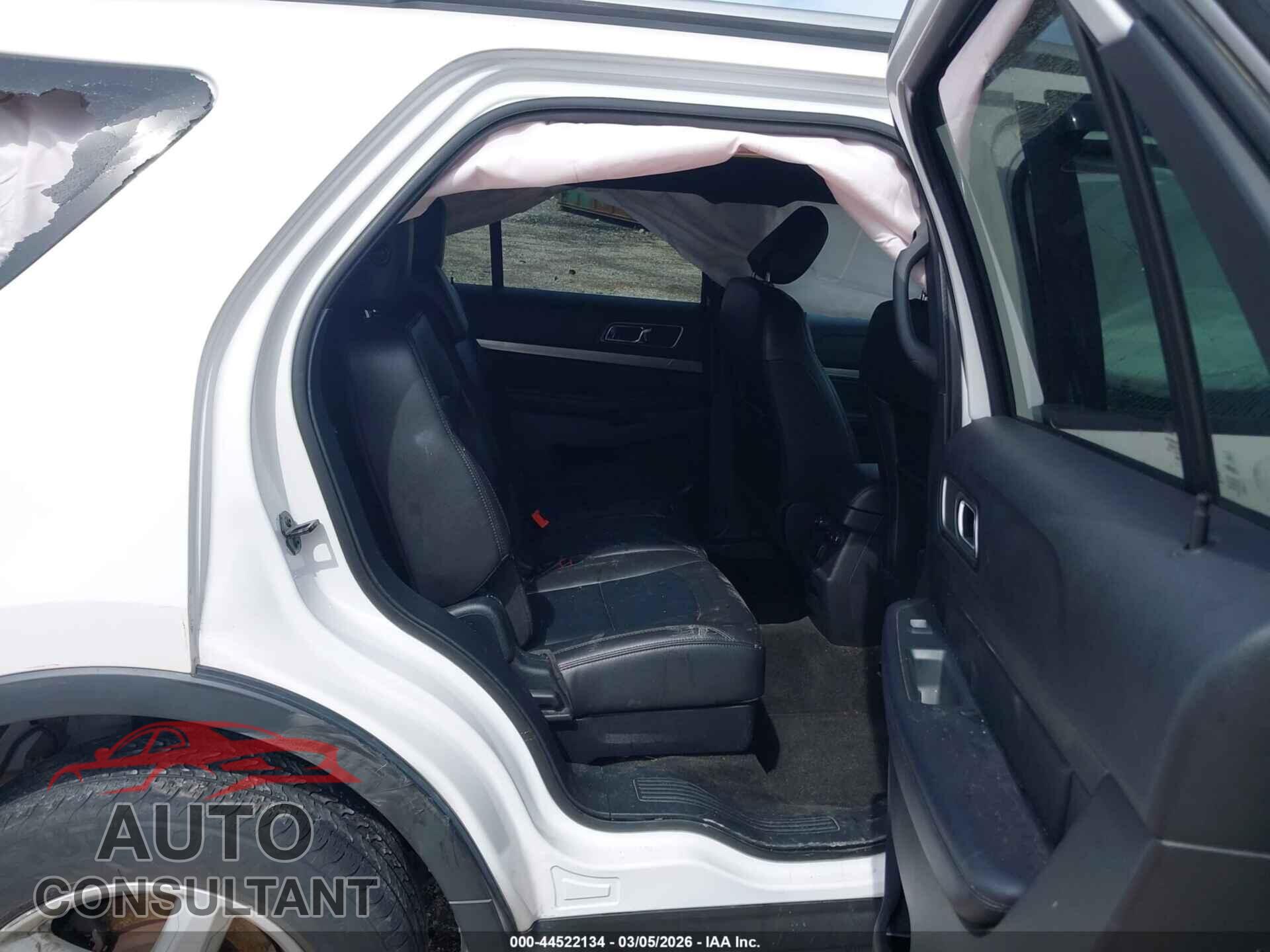 FORD EXPLORER 2018 - 1FM5K7DHXJGB29148