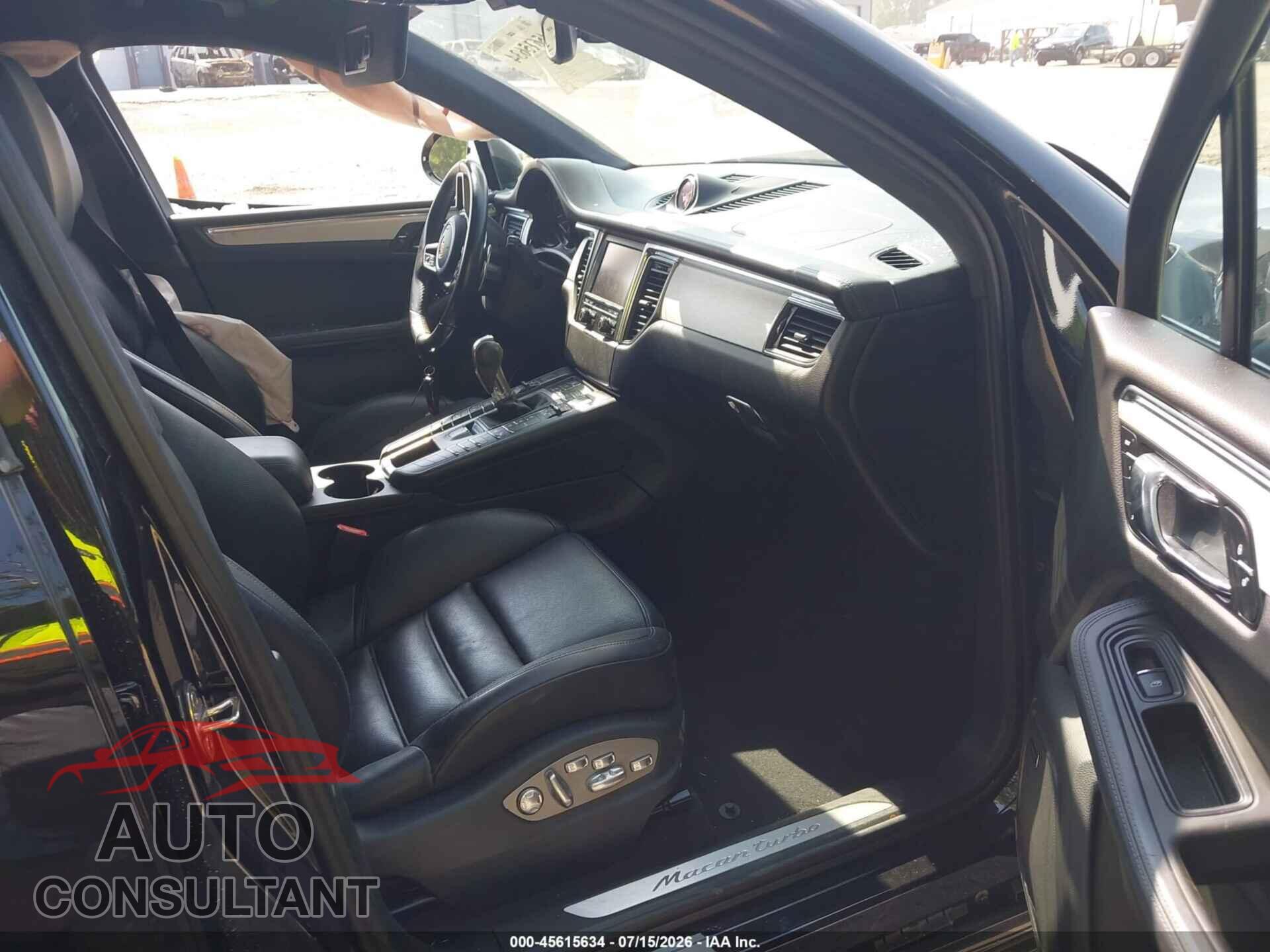 PORSCHE MACAN 2015 - WP1AF2A59FLB99015