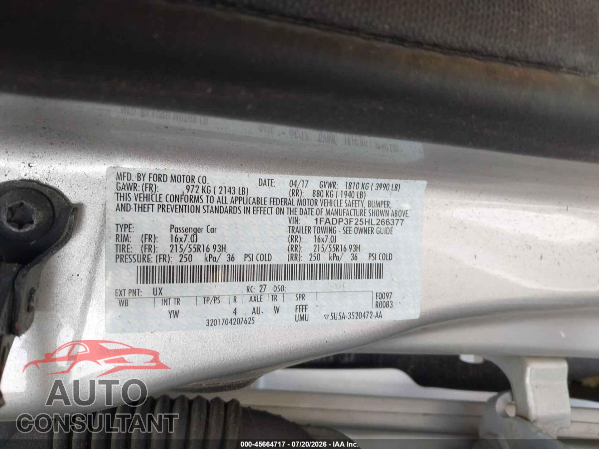 FORD FOCUS 2017 - 1FADP3F25HL266377