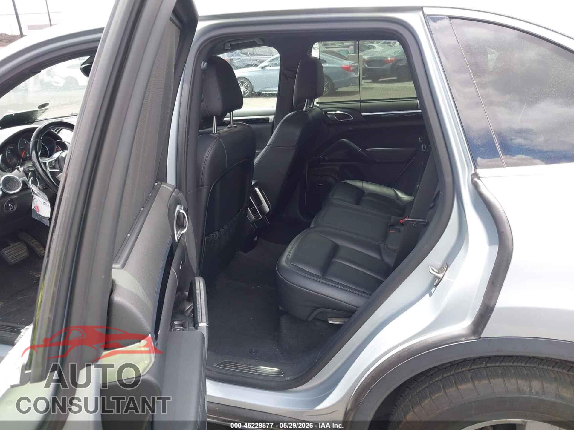 PORSCHE CAYENNE 2016 - WP1AF2A20GLA40309