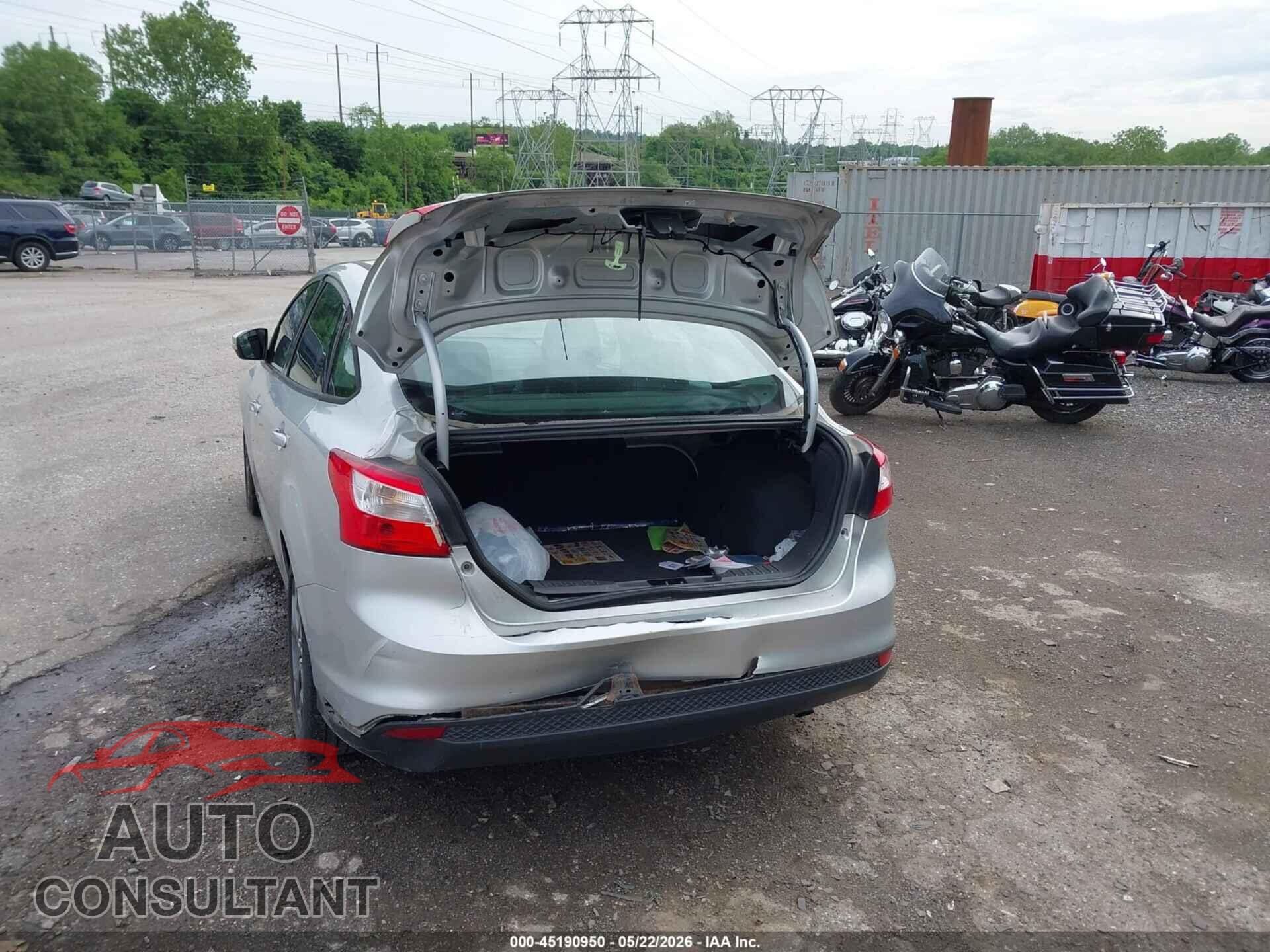 FORD FOCUS 2014 - 1FADP3F23EL189374
