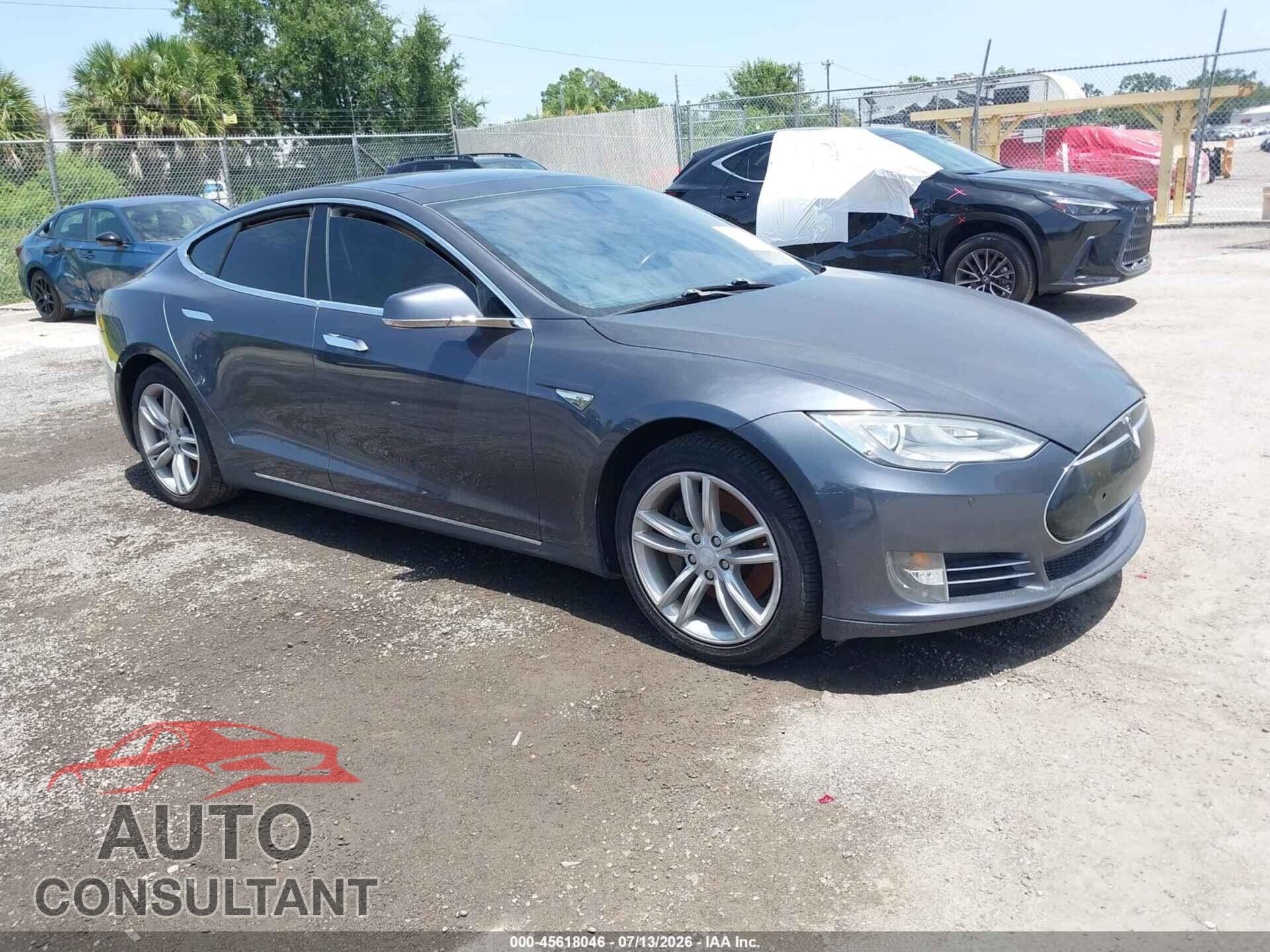 TESLA MODEL S 2014 - 5YJSA1S10EFP56681