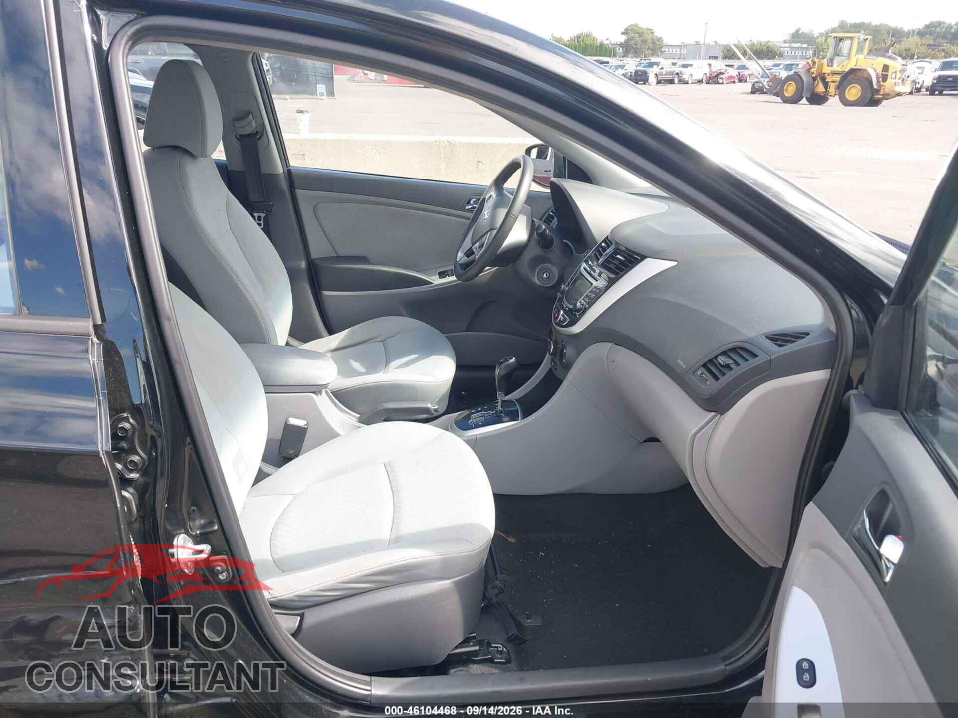 HYUNDAI ACCENT 2012 - KMHCU5AE2CU044793