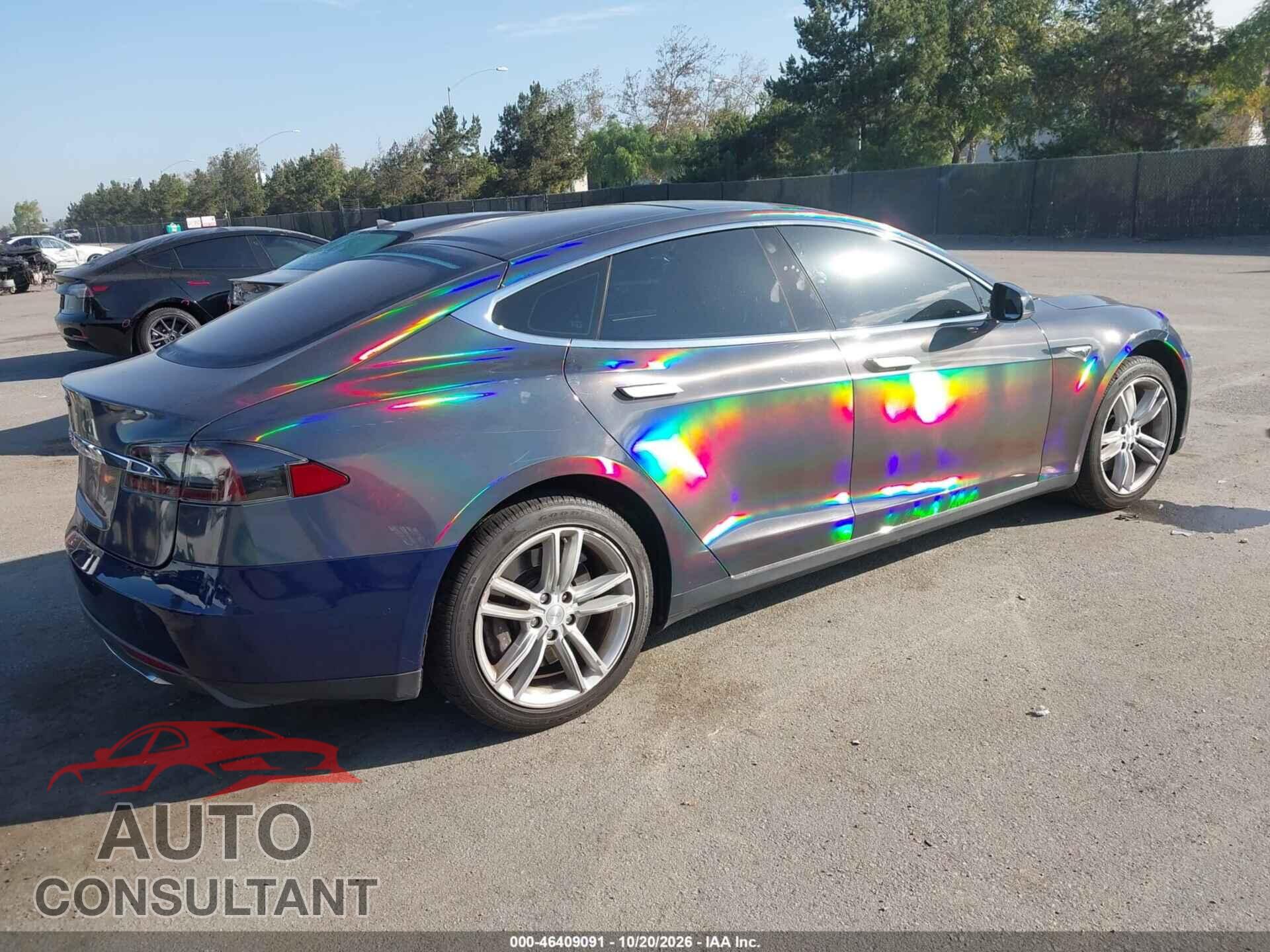 TESLA MODEL S 2015 - 5YJSA1E14FF117300