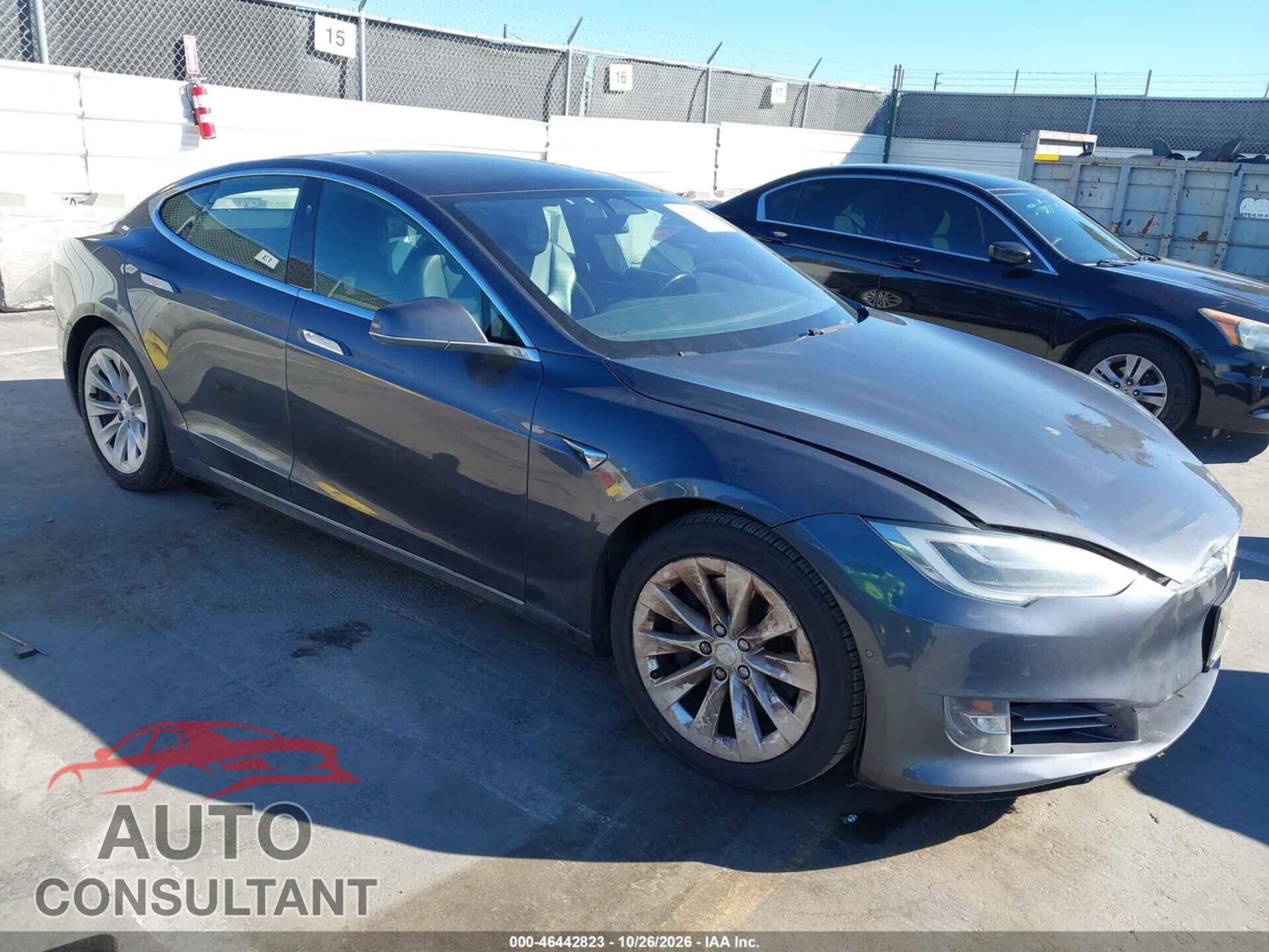TESLA MODEL S 2017 - 5YJSA1E25HF215828