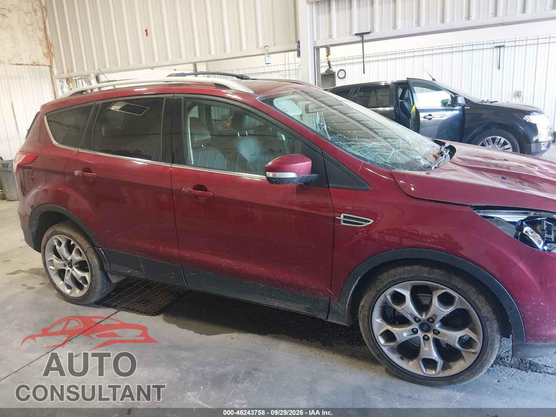 FORD ESCAPE 2013 - 1FMCU9J98DUD92688