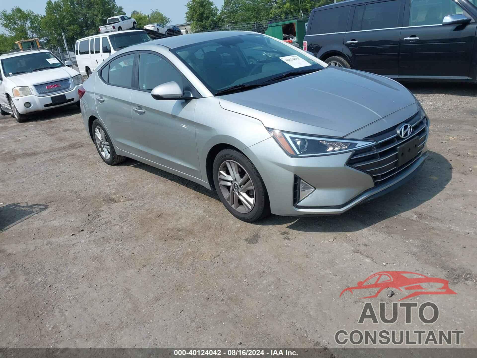 HYUNDAI ELANTRA 2020 - 5NPD84LF0LH631503