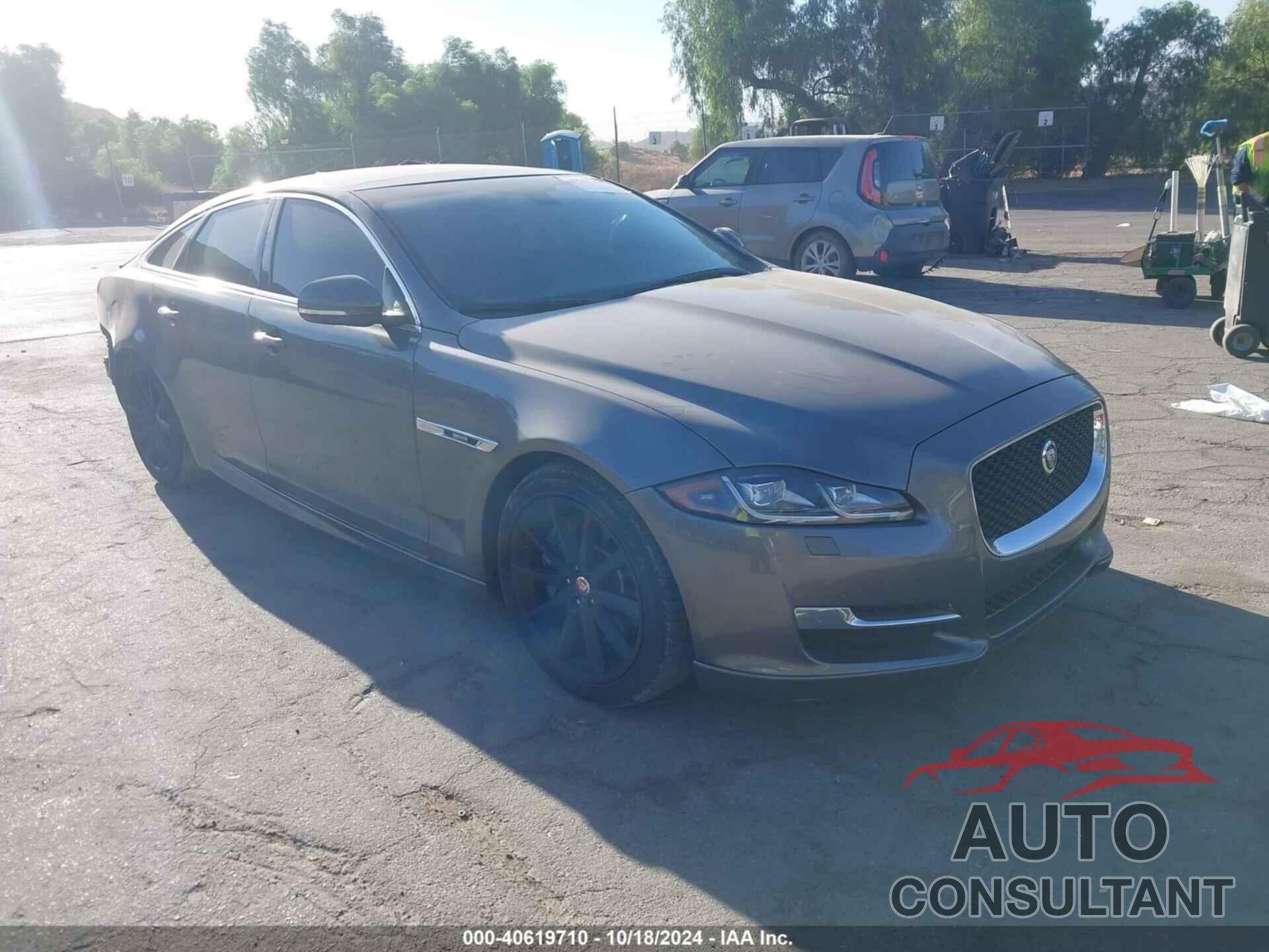 JAGUAR XJ 2017 - SAJWA1C72H8W05092