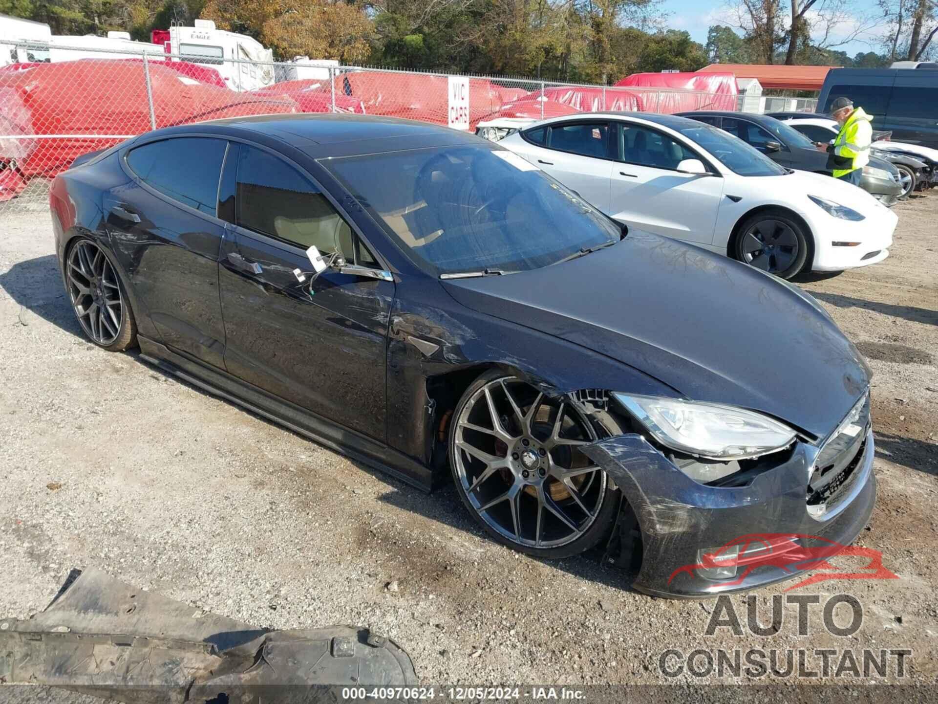 TESLA MODEL S 2015 - 5YJSA4H47FF083005