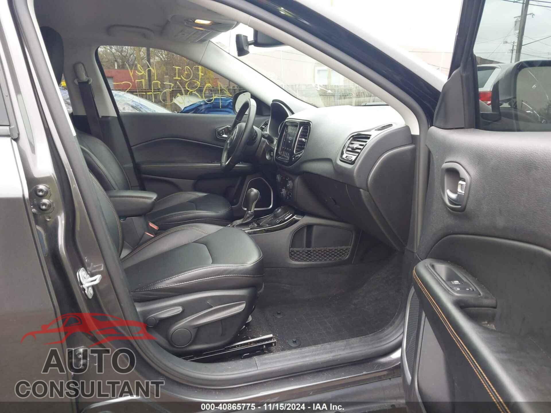 JEEP COMPASS 2019 - 3C4NJDCB7KT734342