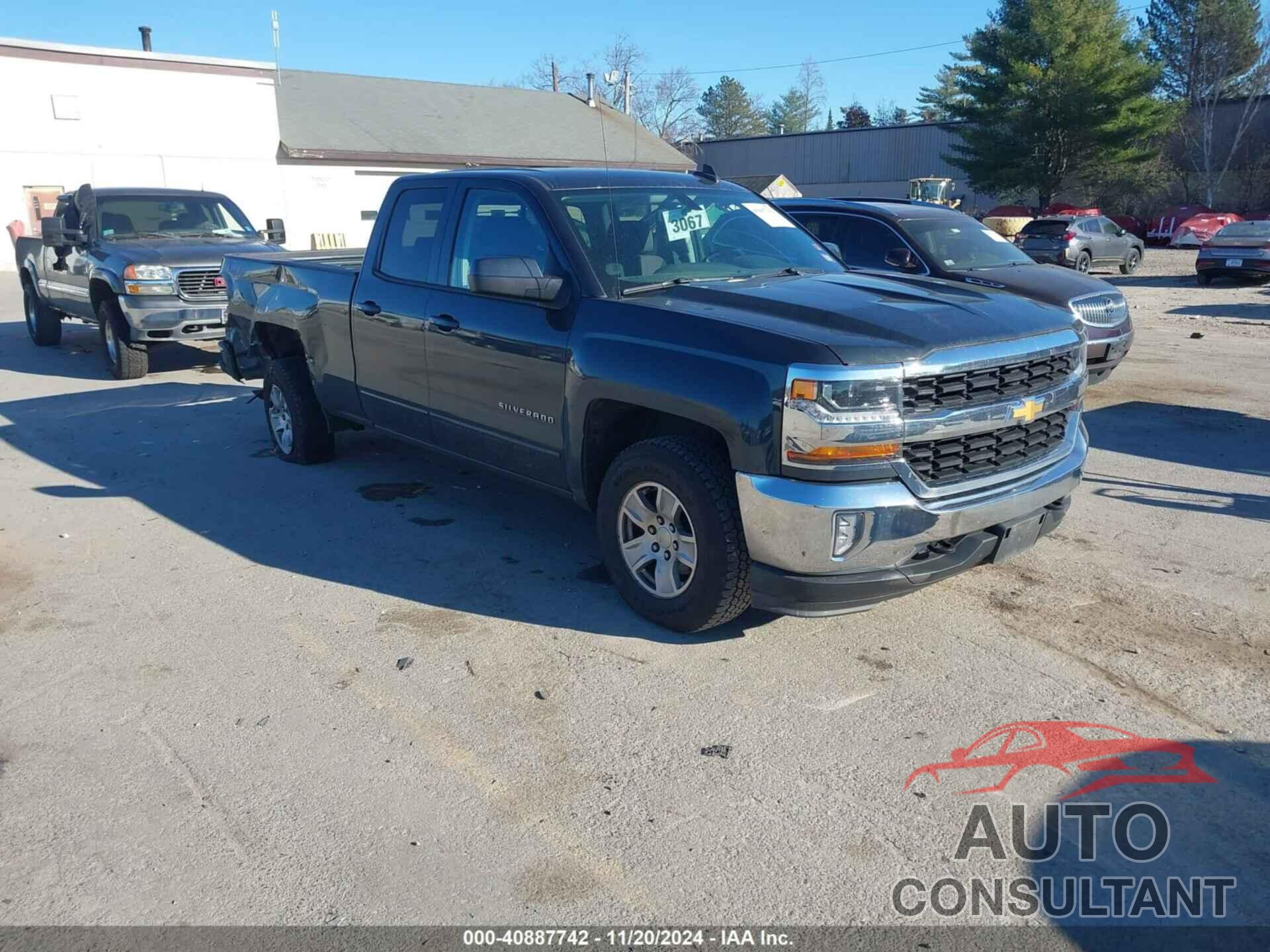 CHEVROLET SILVERADO 1500 2018 - 1GCVKREC7JZ312790