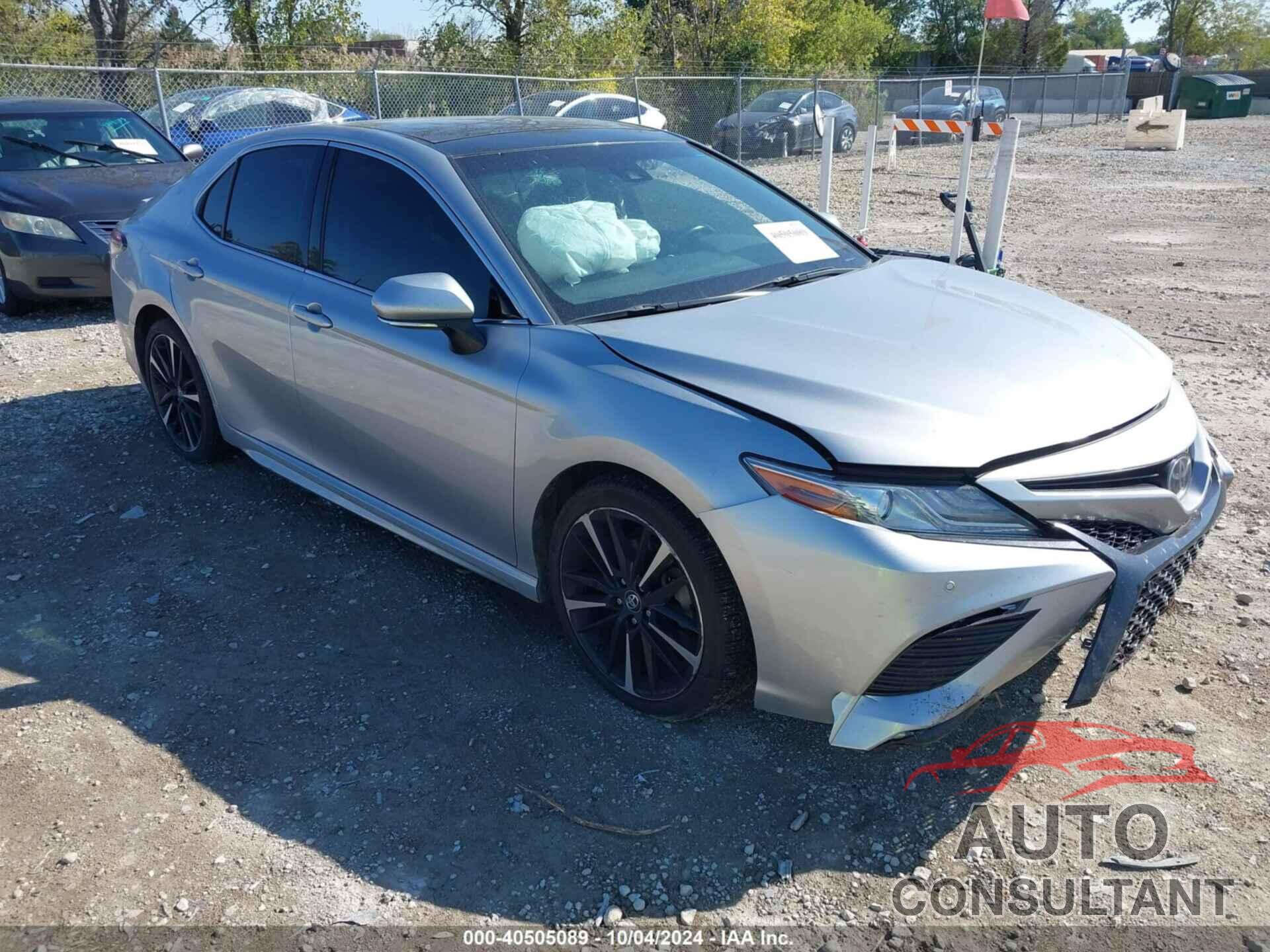 TOYOTA CAMRY 2018 - 4T1B61HK8JU140449