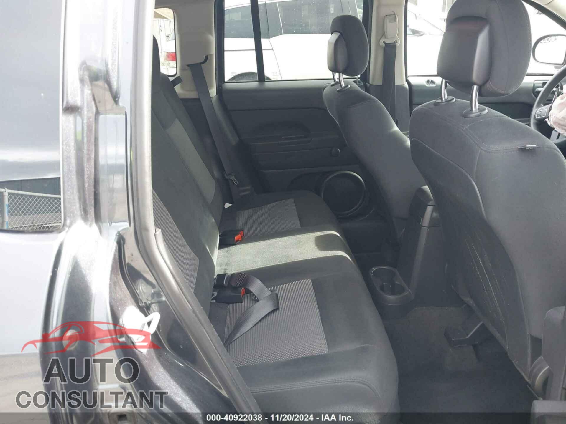 JEEP COMPASS 2014 - 1C4NJCBA5ED714572