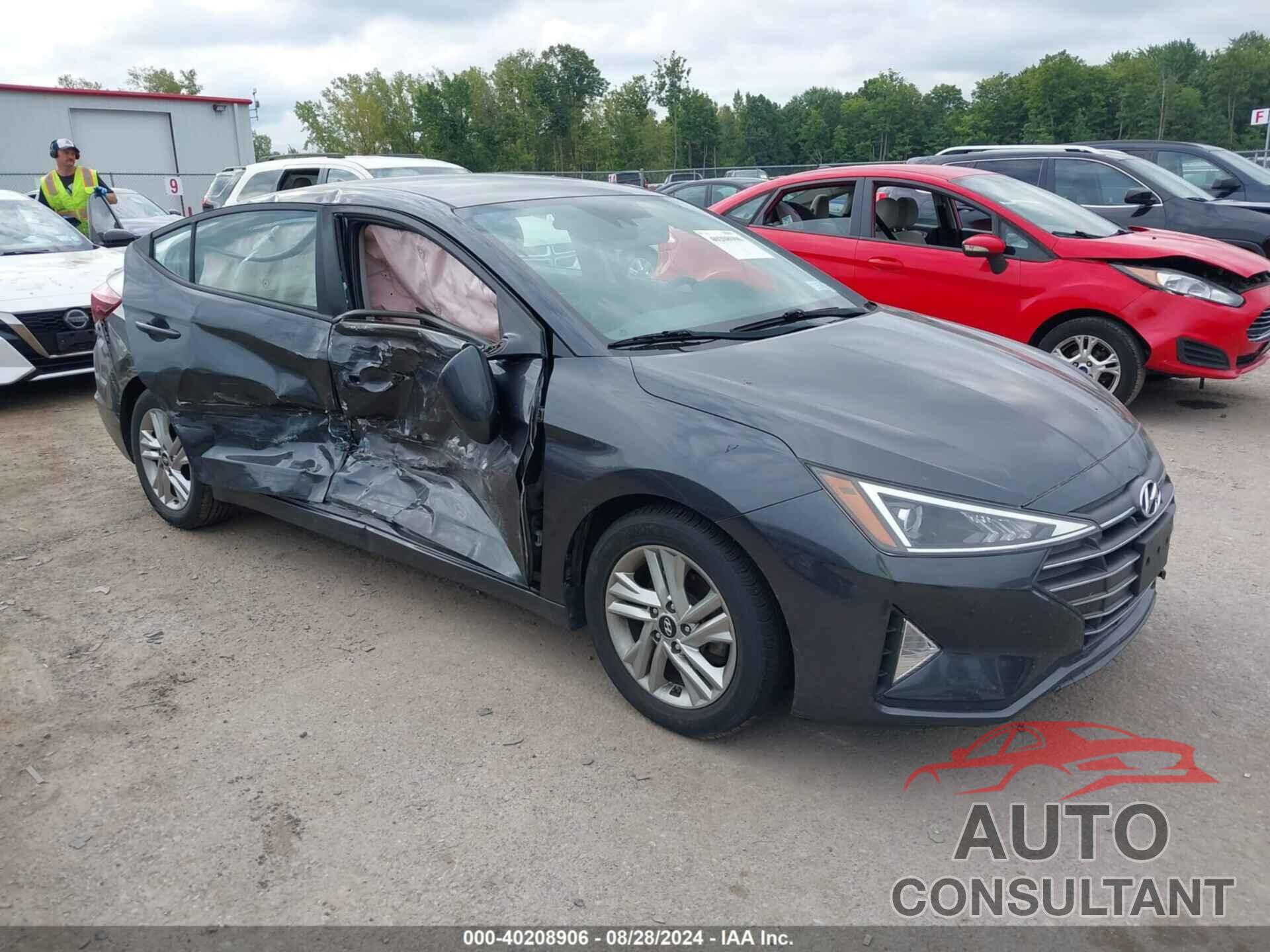 HYUNDAI ELANTRA 2020 - 5NPD84LF9LH613081