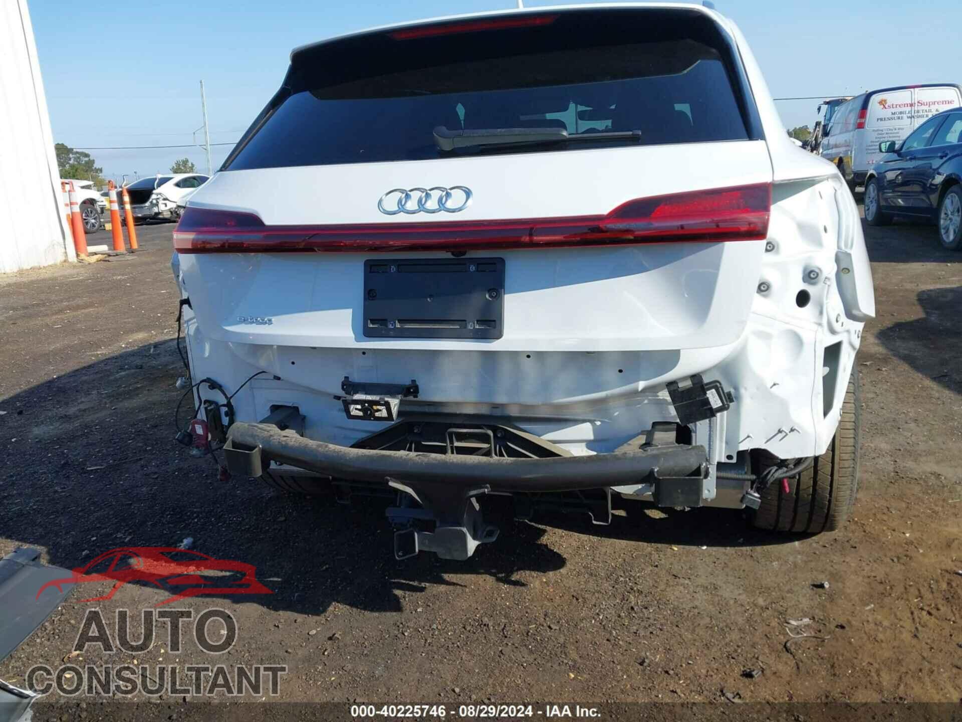 AUDI E-TRON 2019 - WA1VABGE6KB024112