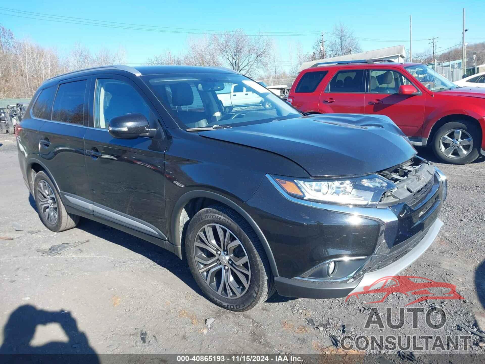 MITSUBISHI OUTLANDER 2018 - JA4AZ3A36JJ006217