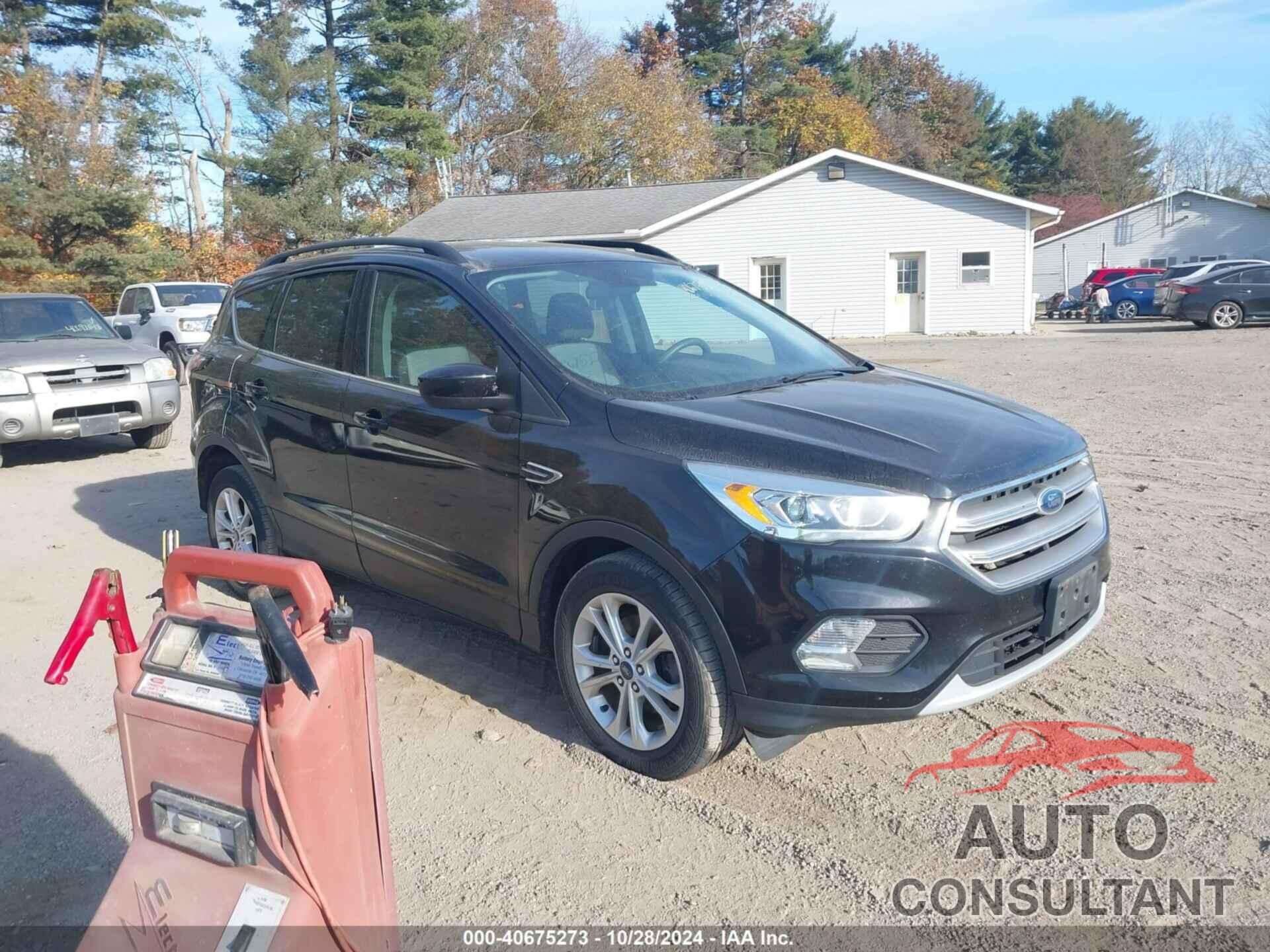 FORD ESCAPE 2017 - 1FMCU0GD2HUB76106