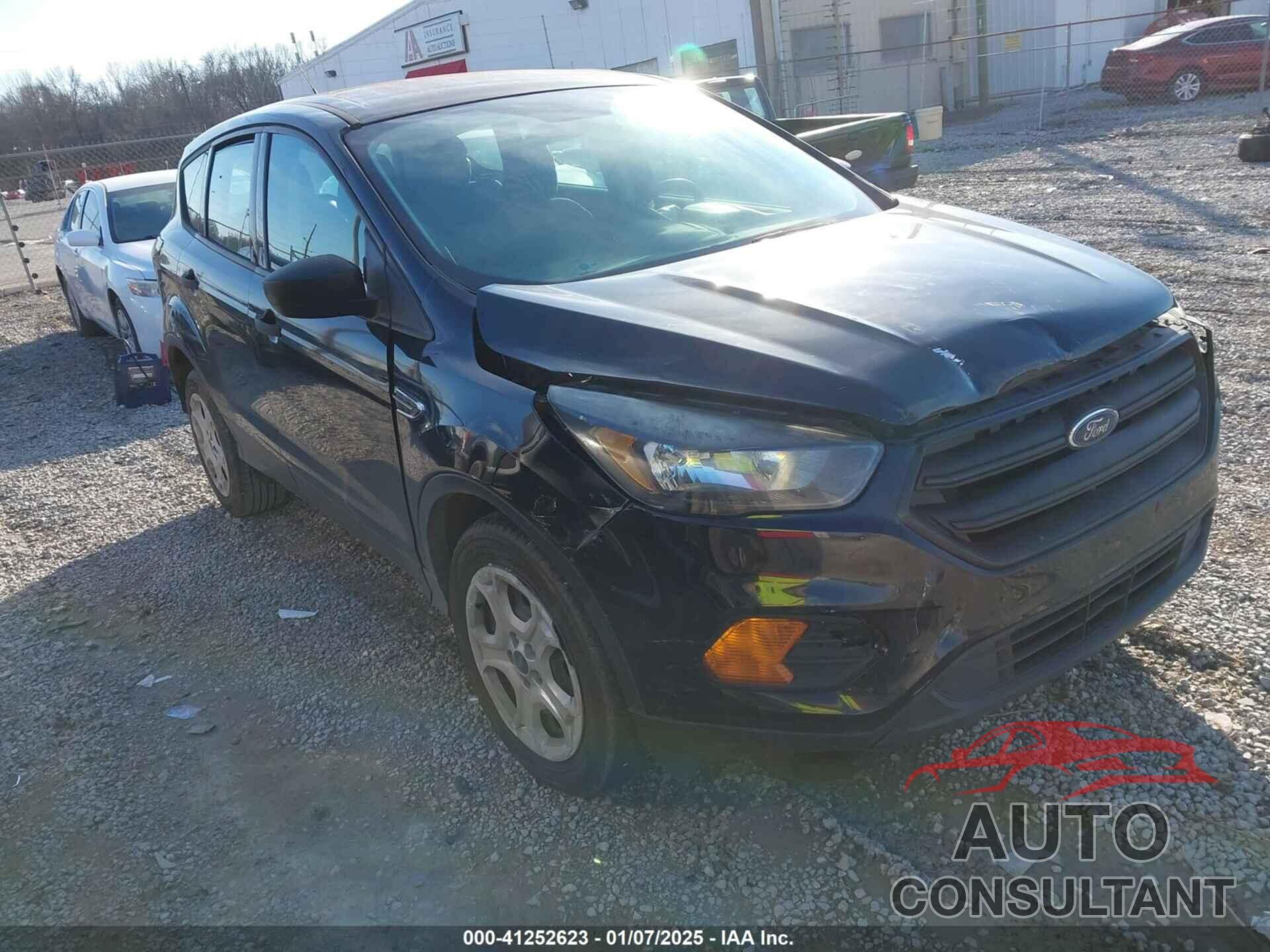FORD ESCAPE 2018 - 1FMCU0F70JUA06683