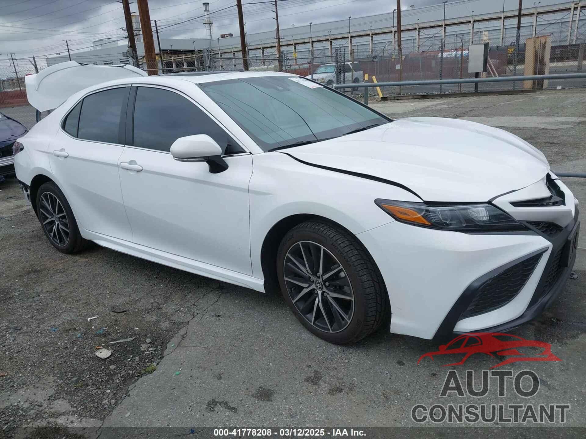 TOYOTA CAMRY 2023 - 4T1T11BK1PU094418