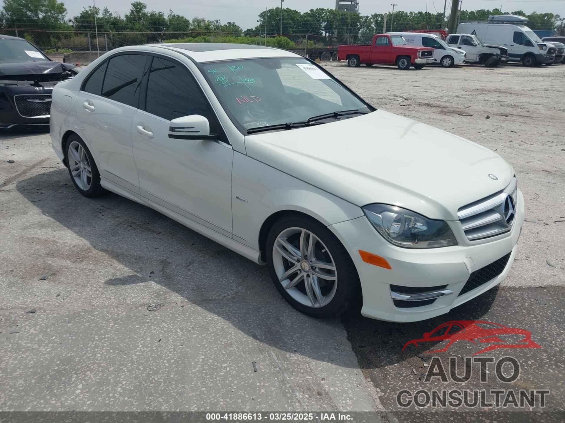MERCEDES-BENZ C 250 2012 - WDDGF4HB1CR224376