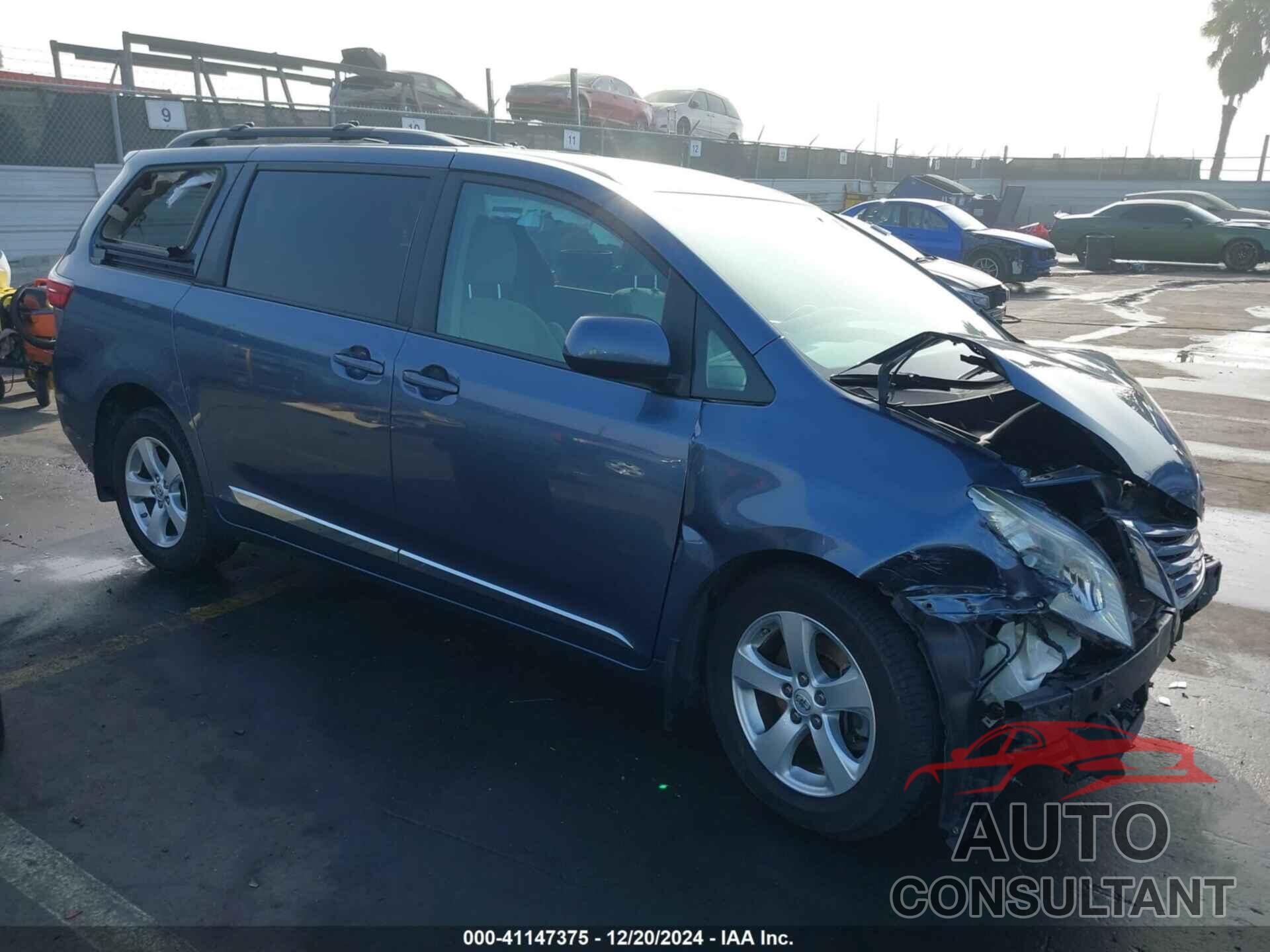 TOYOTA SIENNA 2017 - 5TDKZ3DC7HS875279