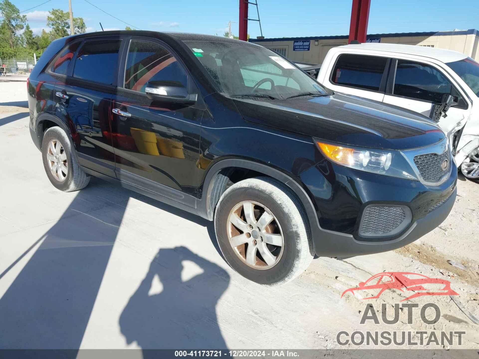 KIA SORENTO 2012 - 5XYKT3A17CG286078