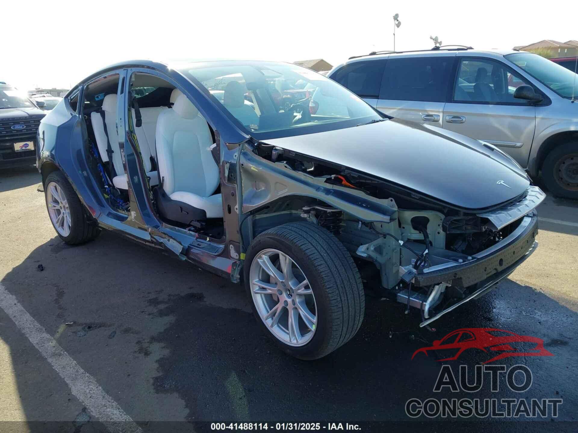 TESLA MODEL Y 2023 - 7SAYGDEE4PA181013